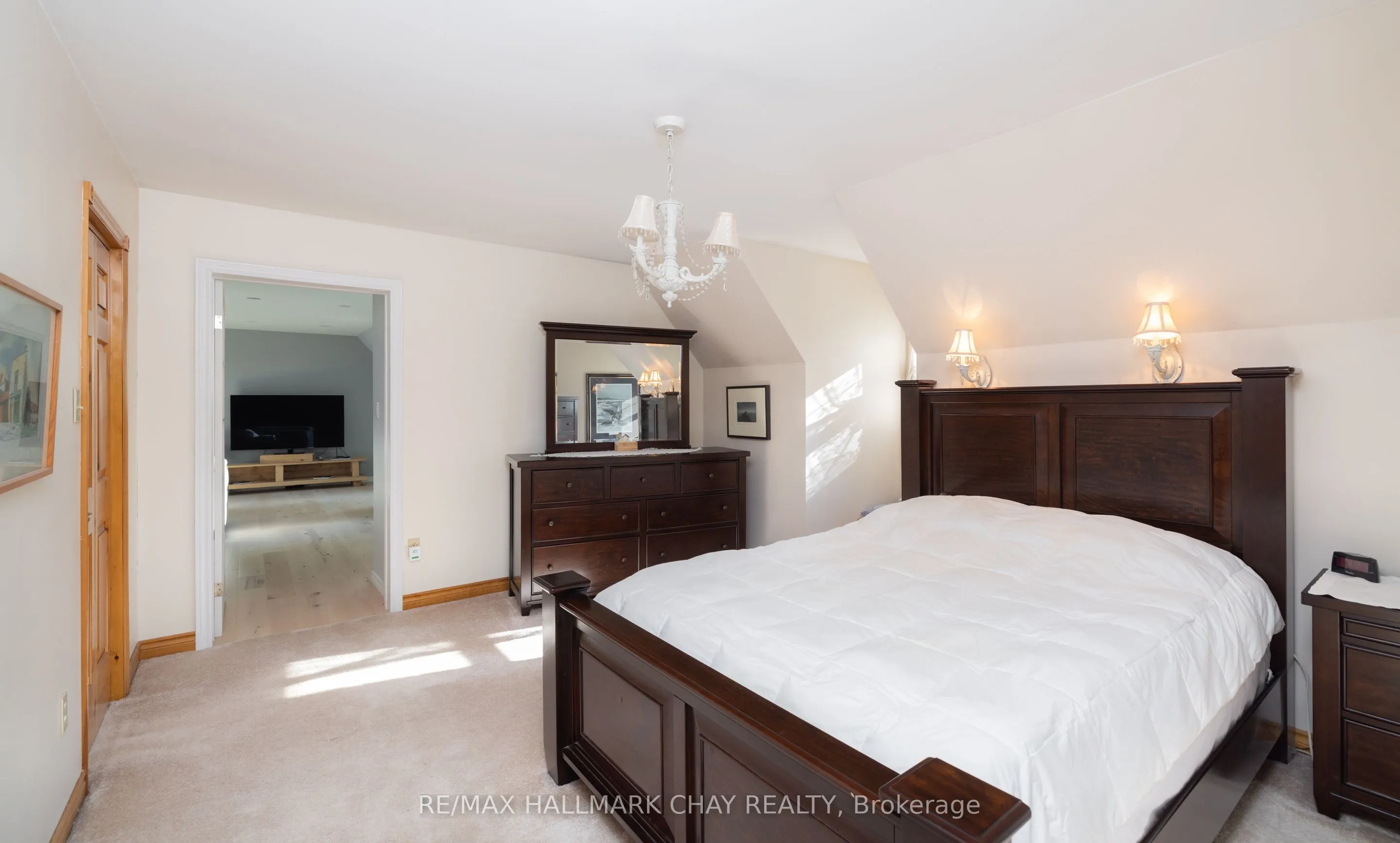 372 Lakewood Drive