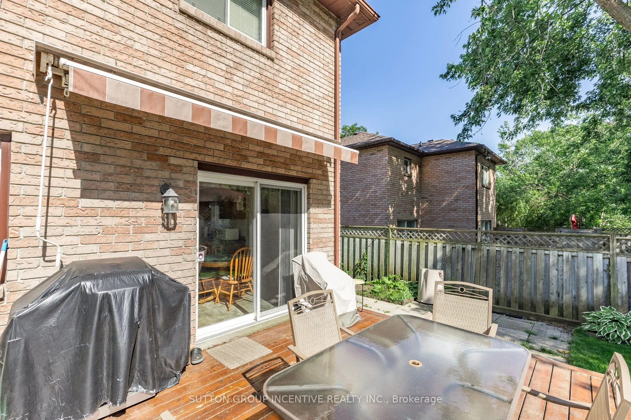 10 Keats Drive