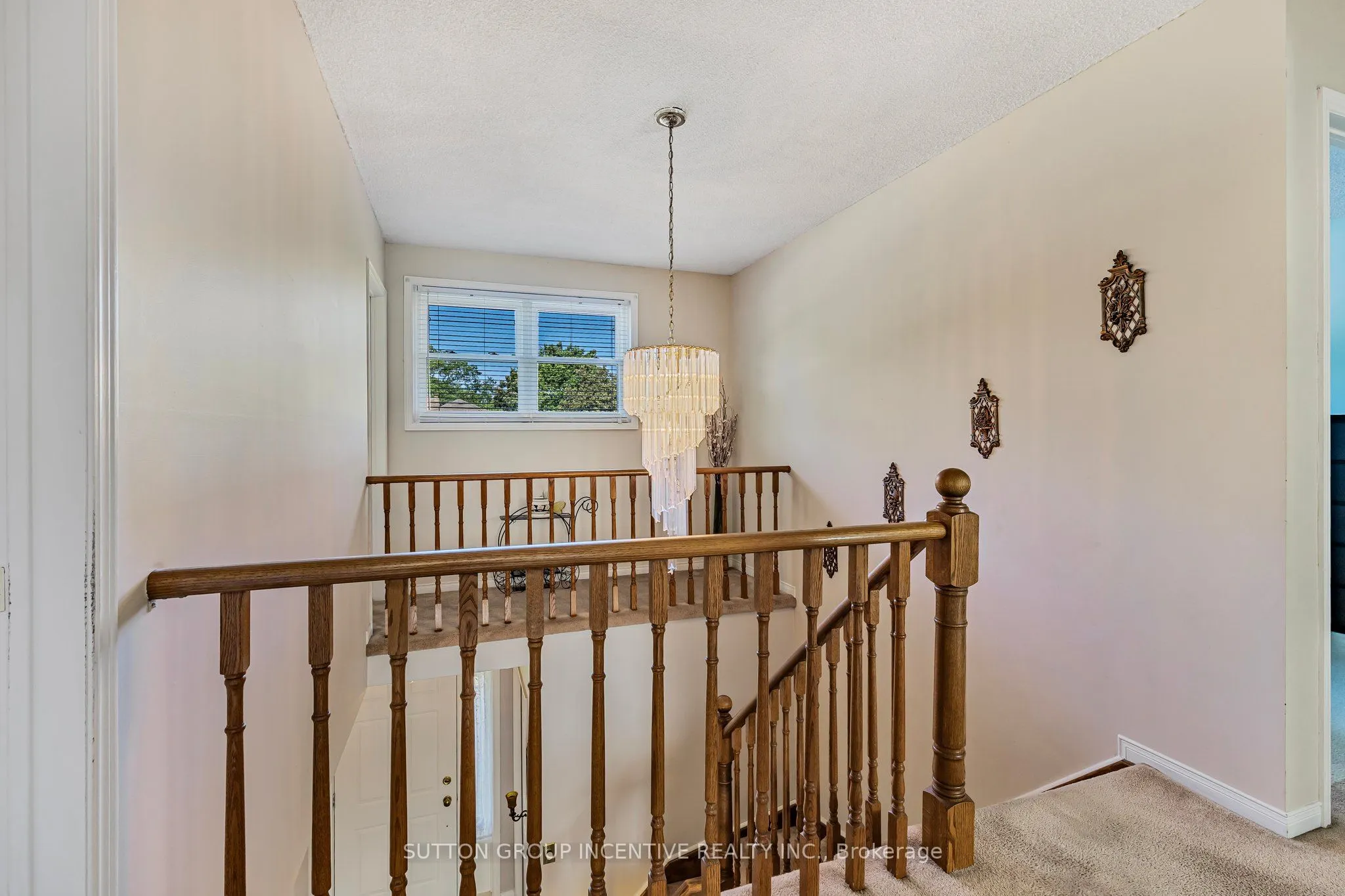 10 Keats Drive