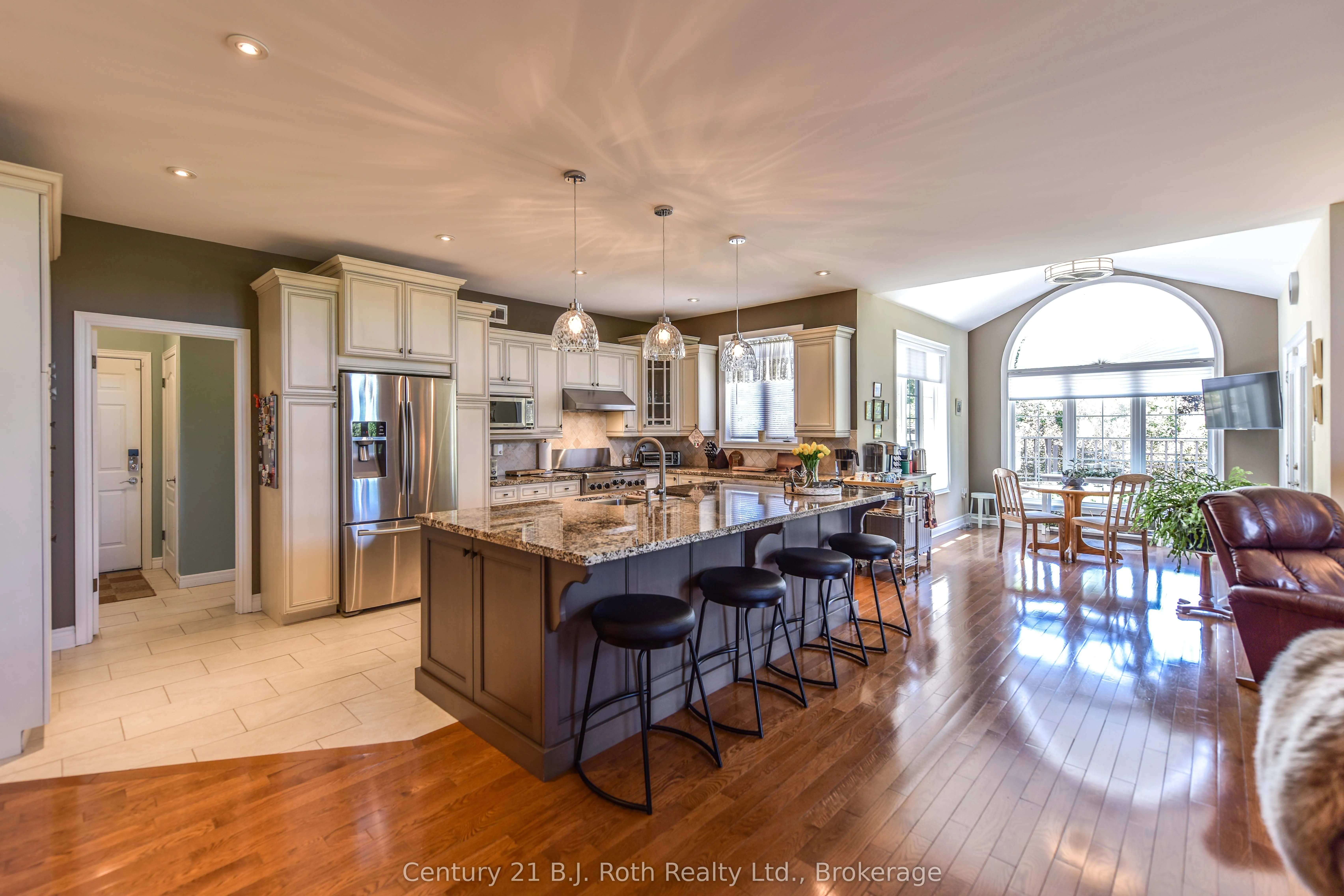 1273 Hawk Ridge Crescent