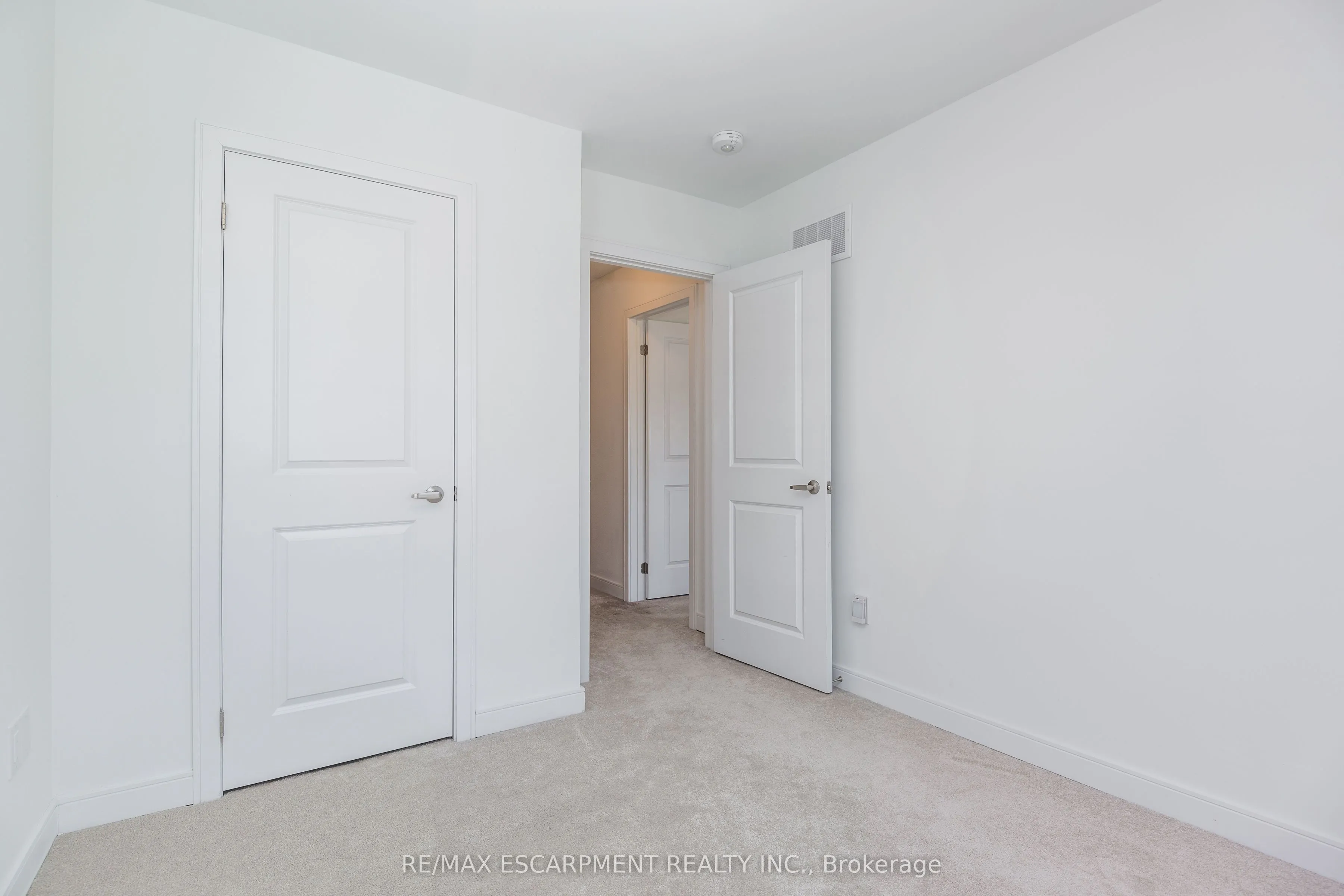 33 Red Maple Lane
