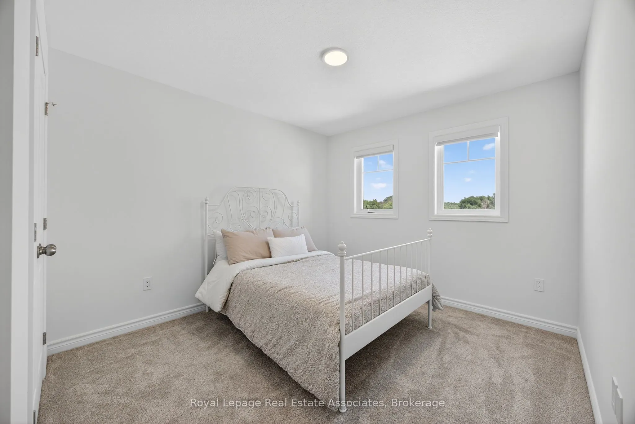 51 Swain Crescent