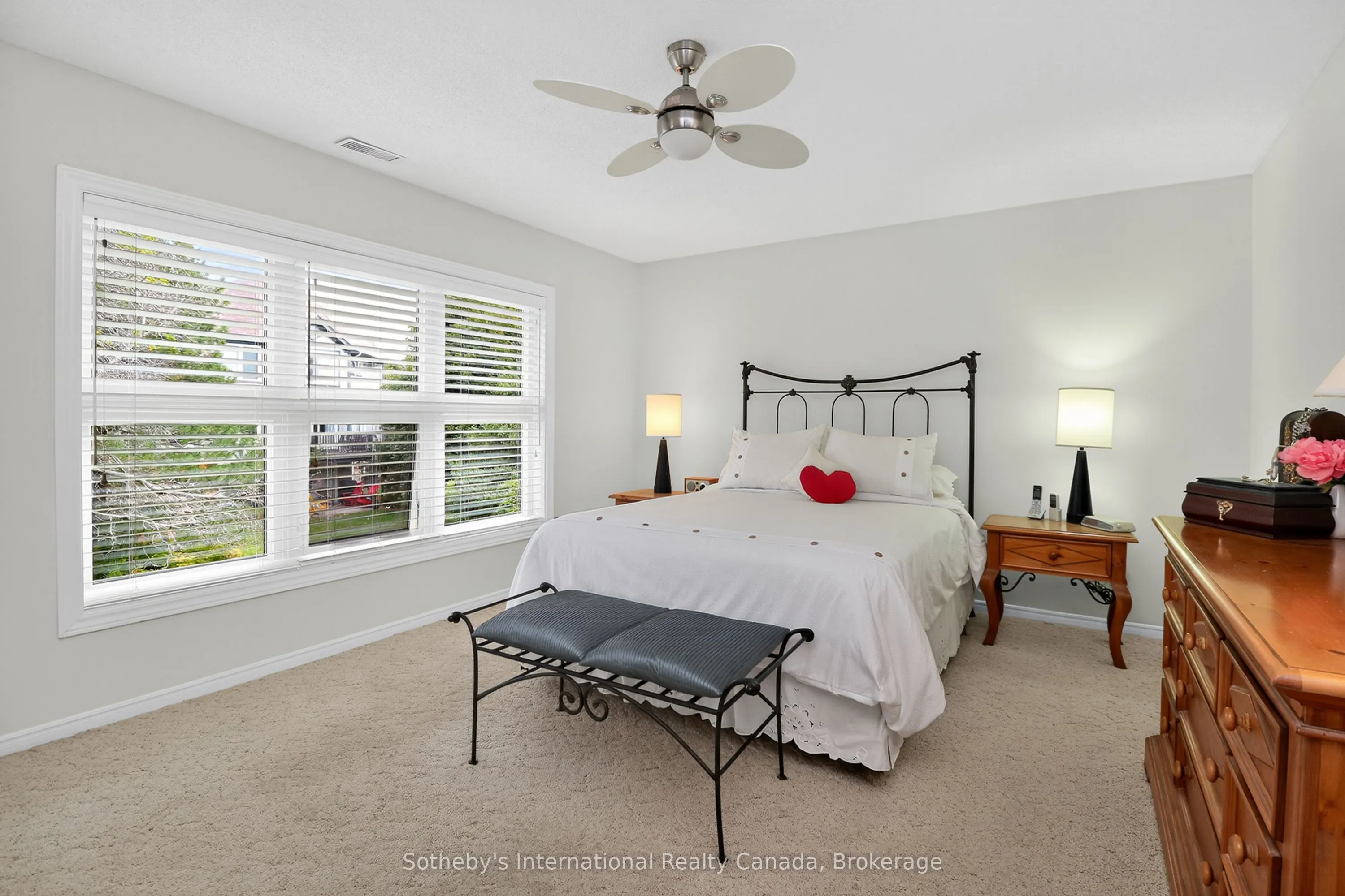 318 Mariners Way, #1