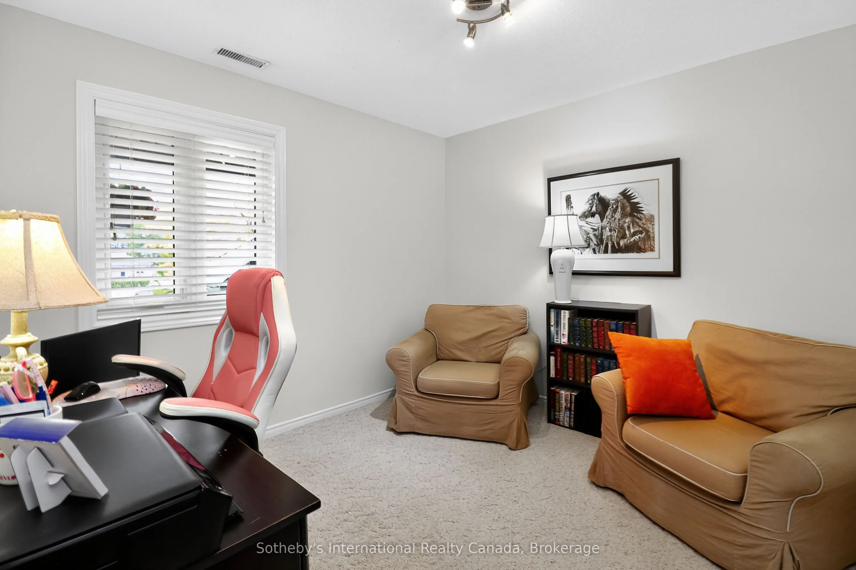 318 Mariners Way, #1