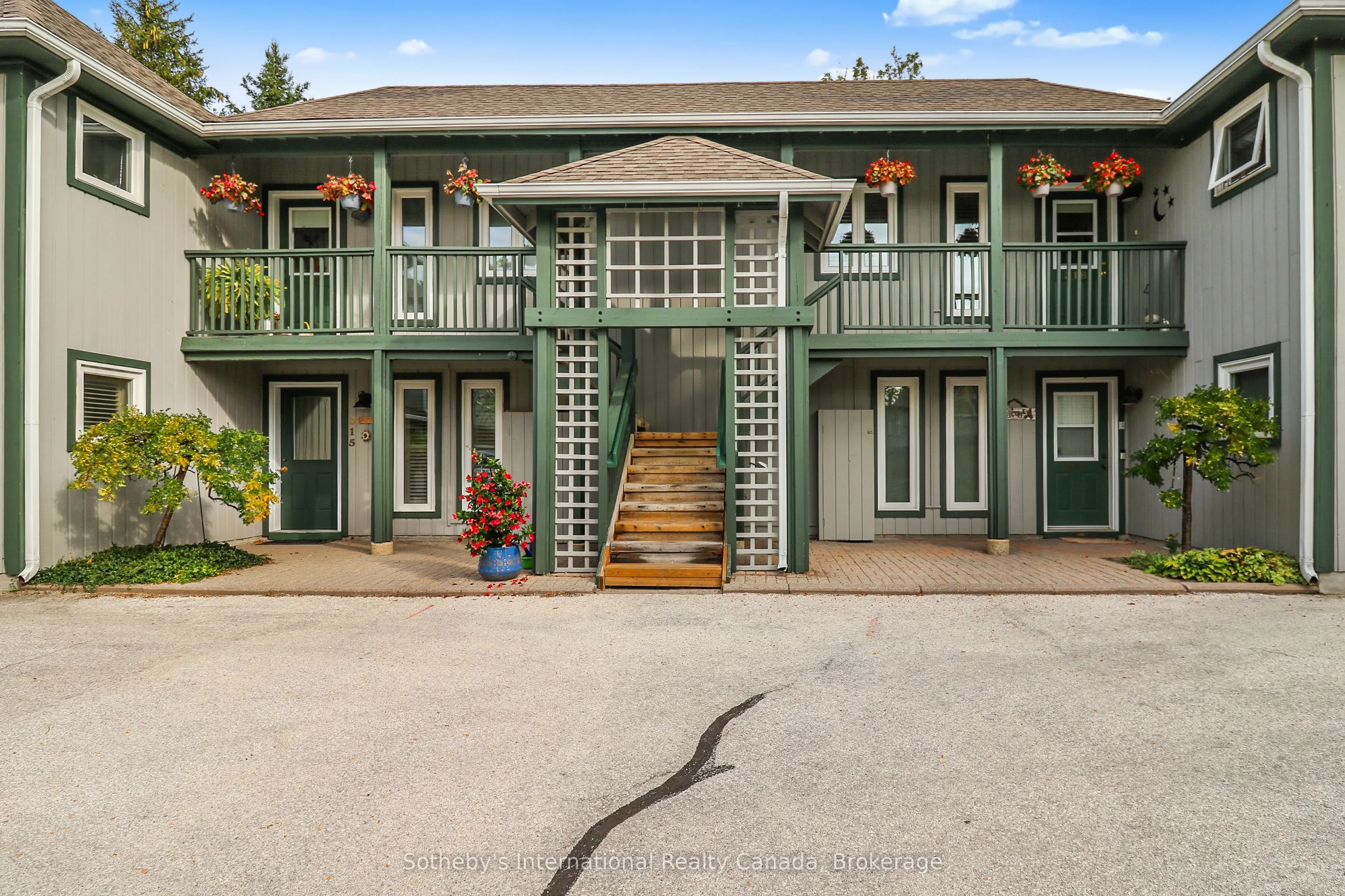 318 Mariners Way, #1