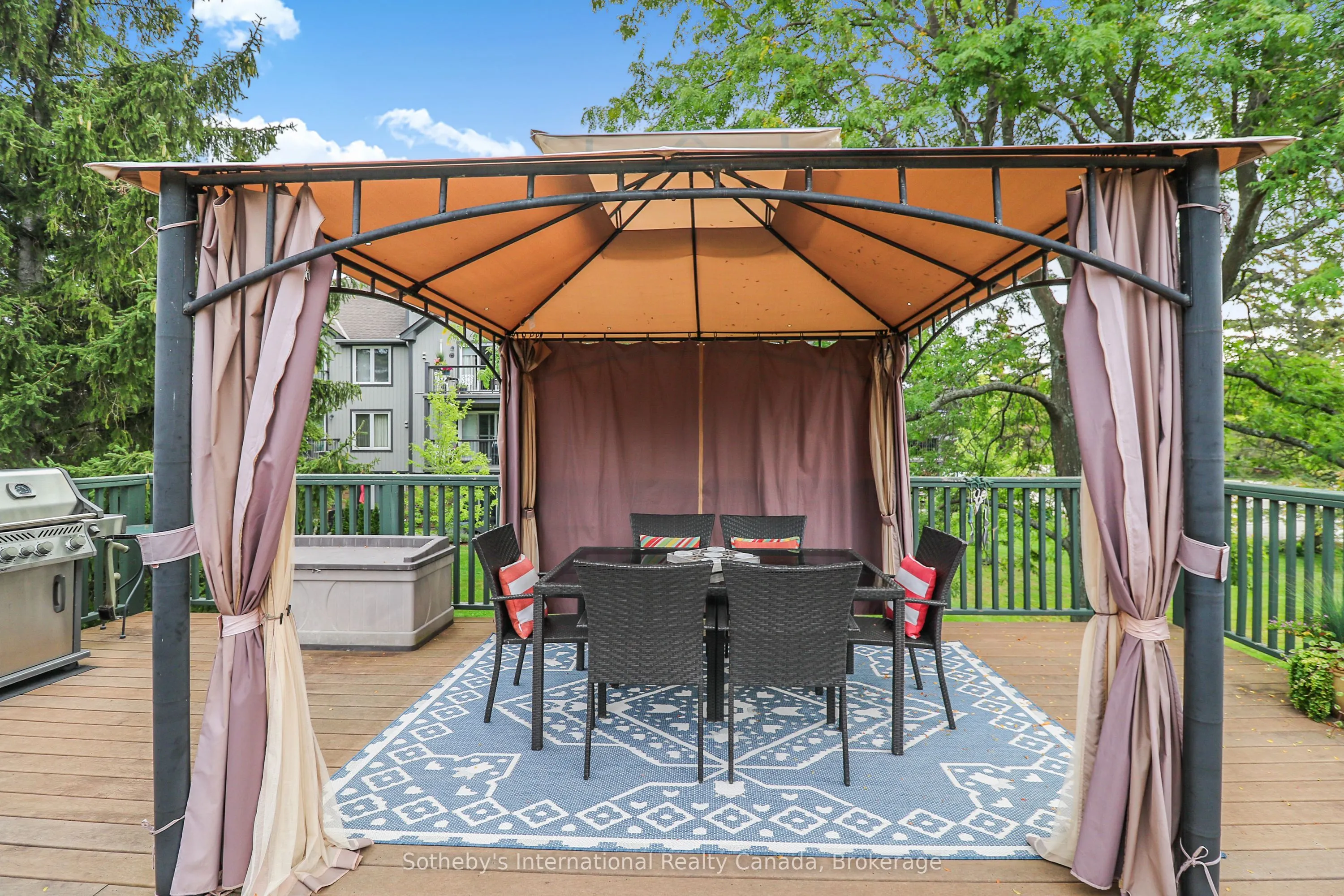 318 Mariners Way, #1