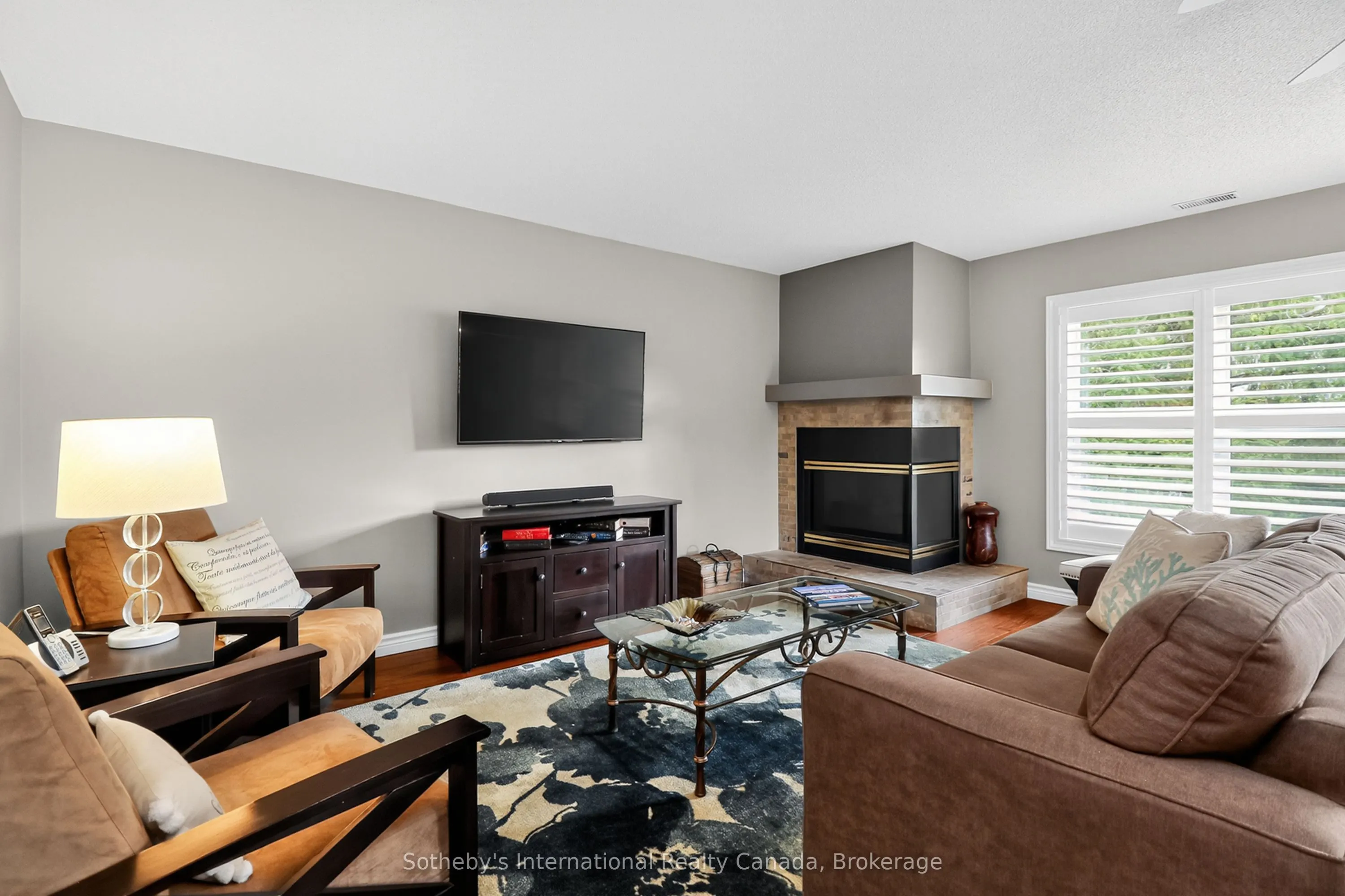 318 Mariners Way, #1
