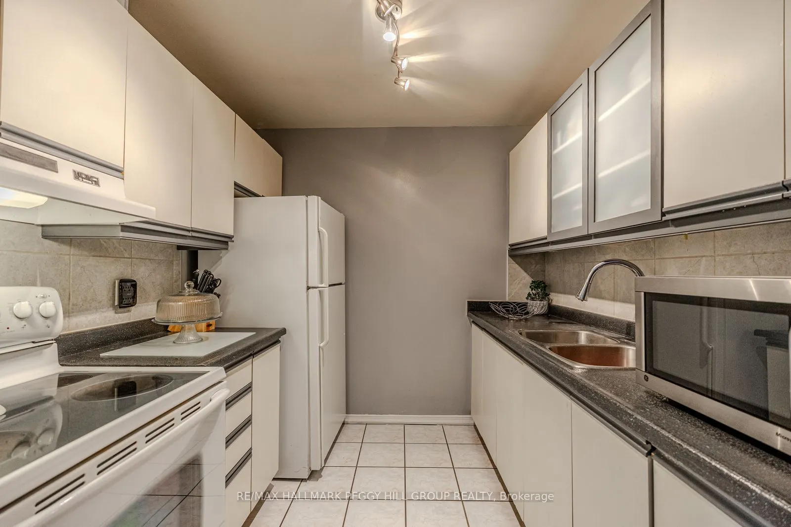 167 Edgehill Drive, #E9