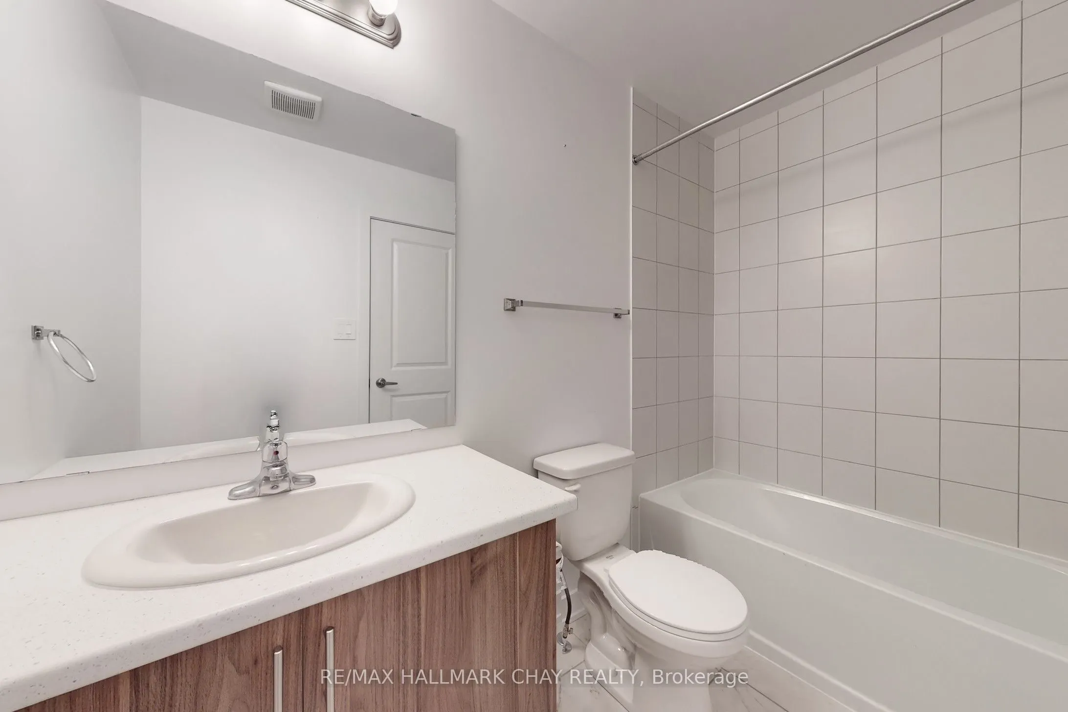 37 Turnberry Lane