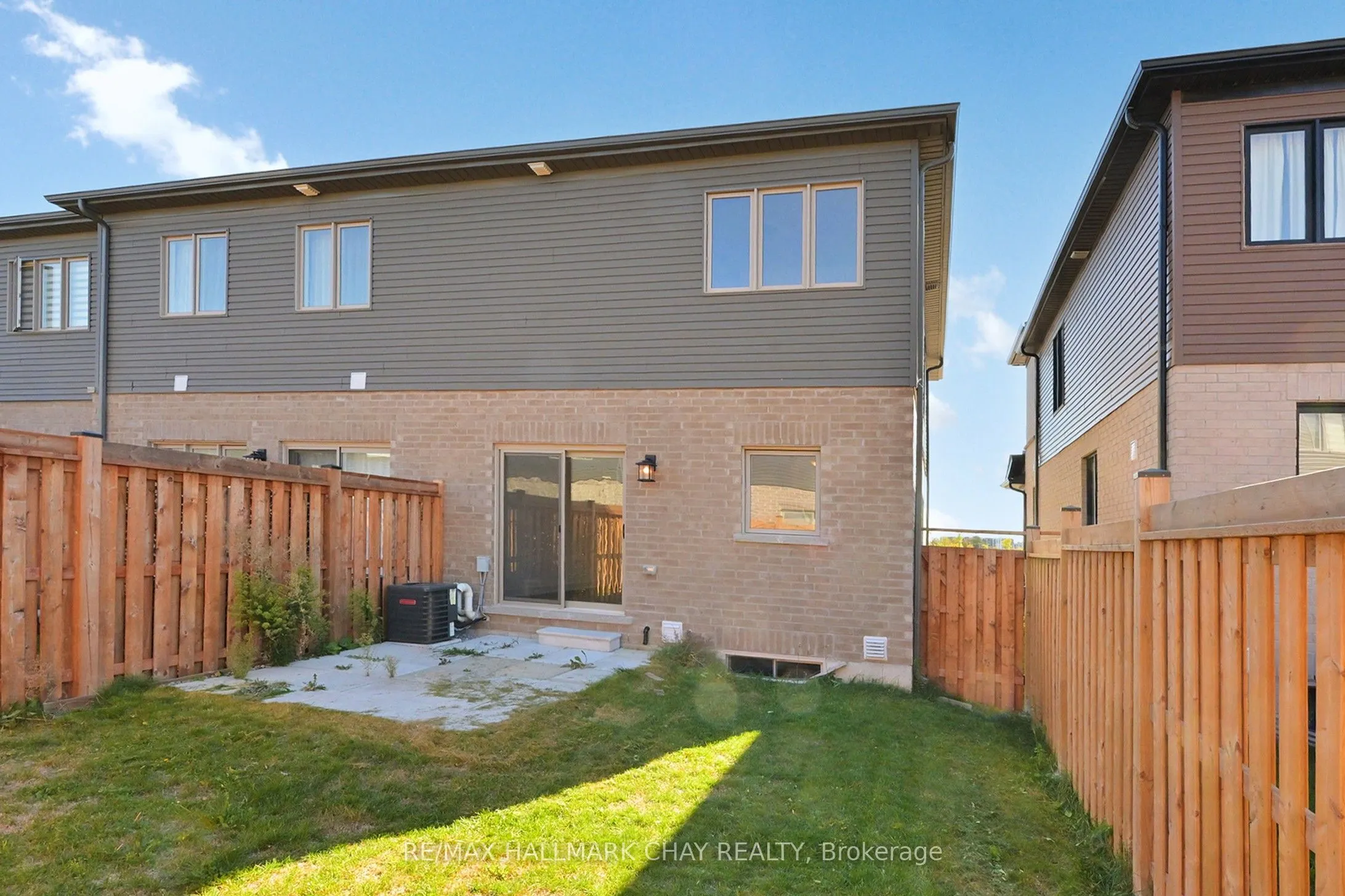 37 Turnberry Lane