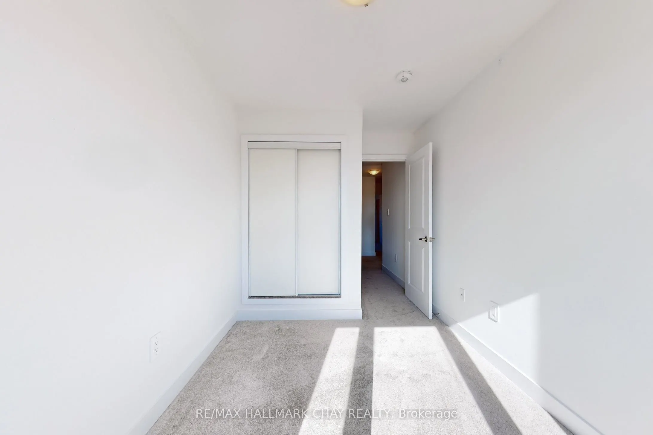37 Turnberry Lane