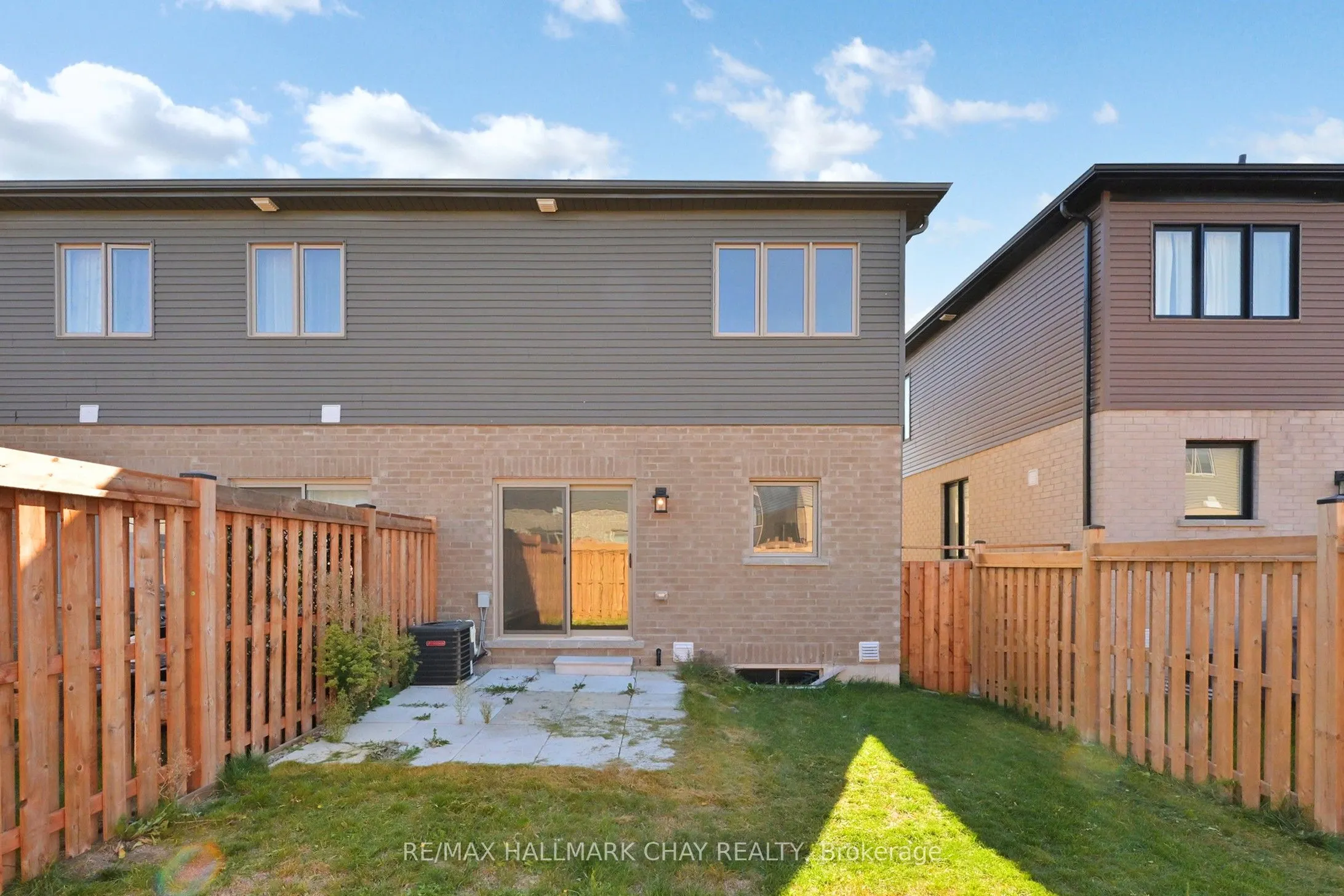 37 Turnberry Lane
