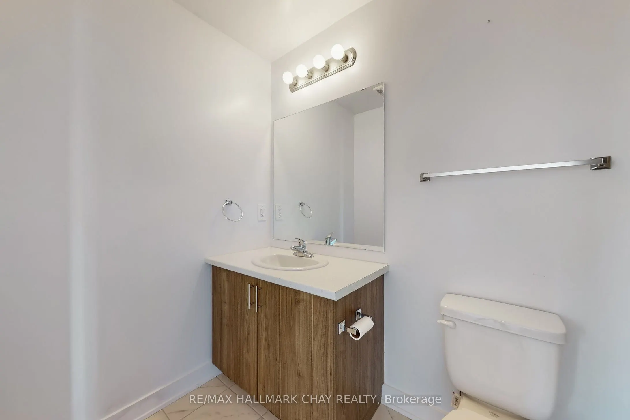 37 Turnberry Lane