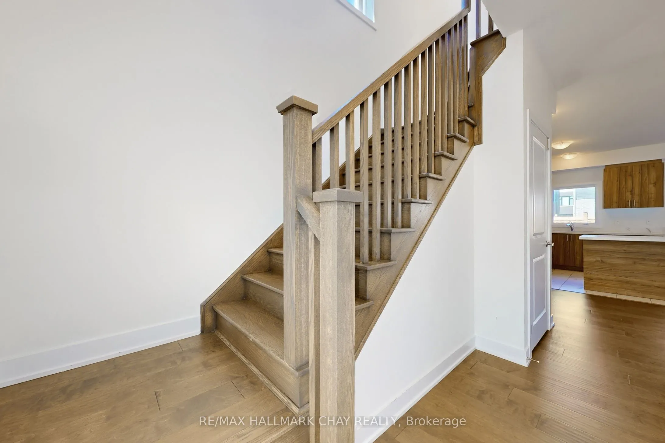37 Turnberry Lane