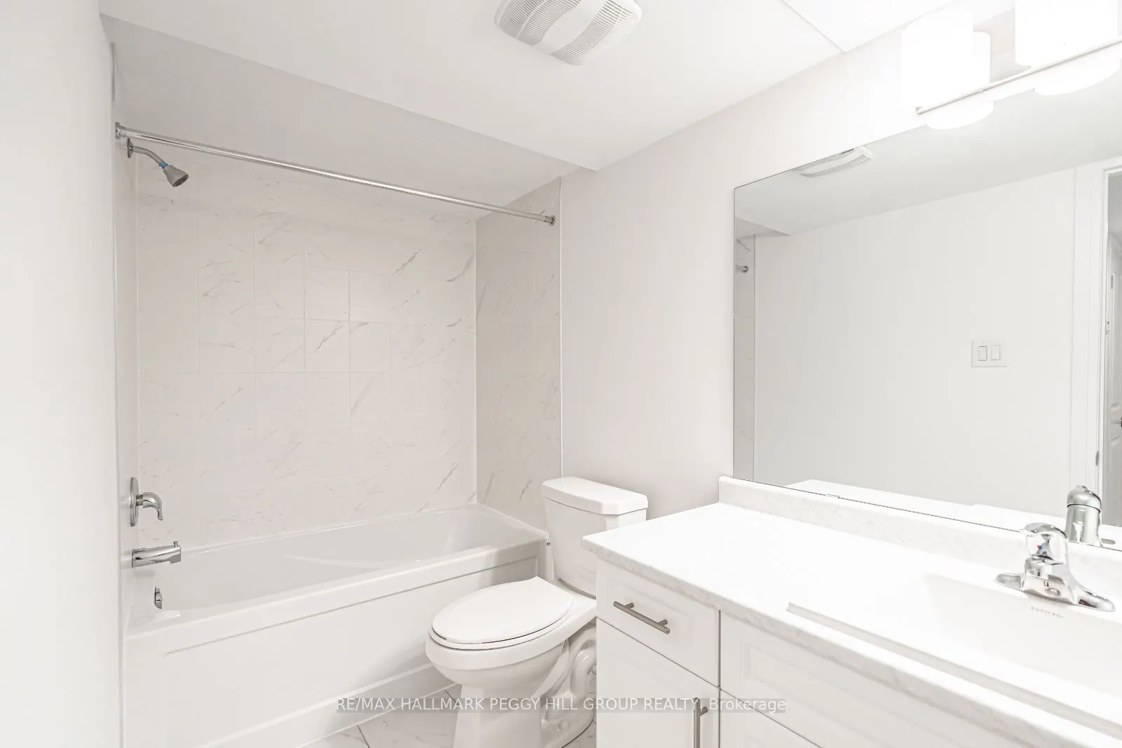 112 West Oak Trail