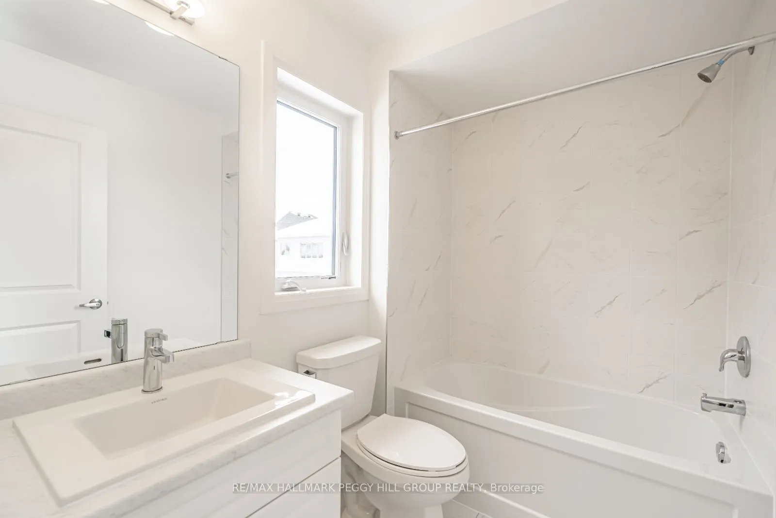 112 West Oak Trail