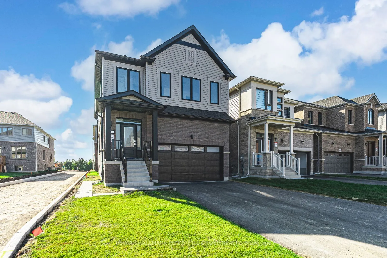 112 West Oak Trail