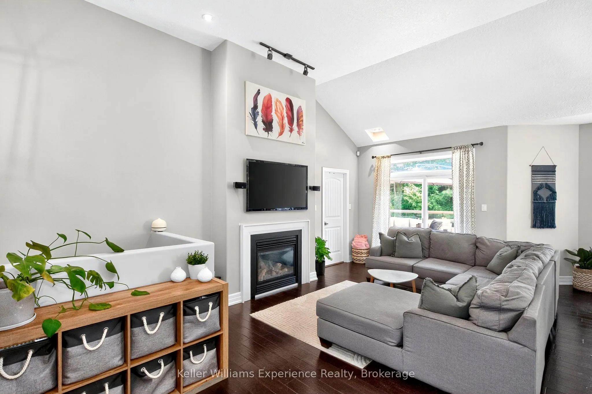 94 Windermere Circle