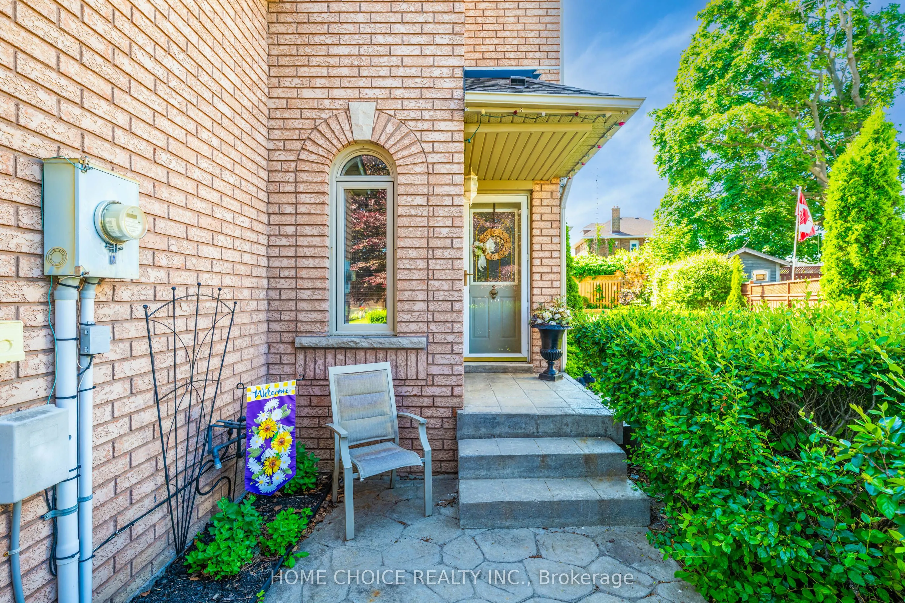 40 Aikens Crescent