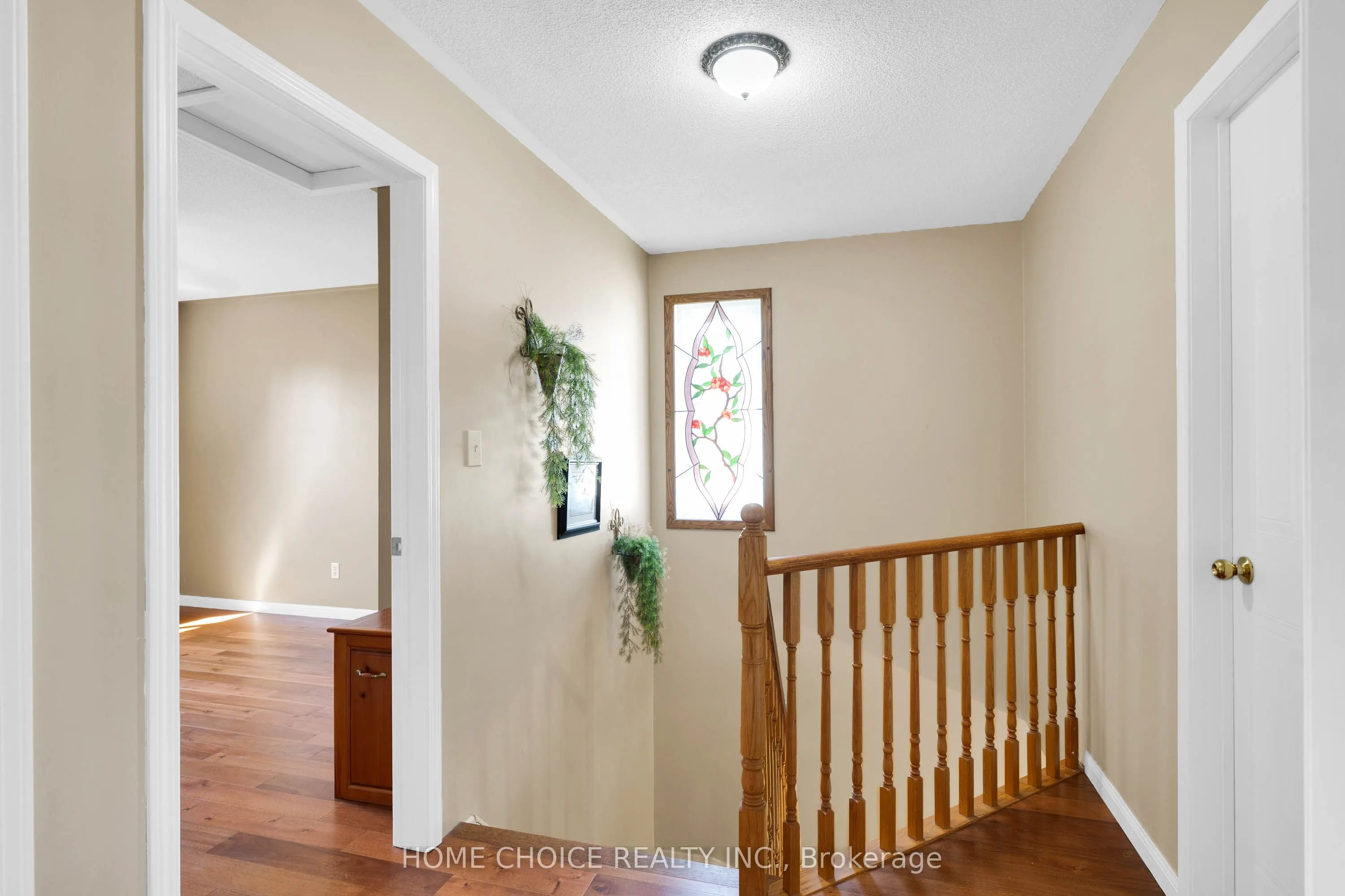 40 Aikens Crescent