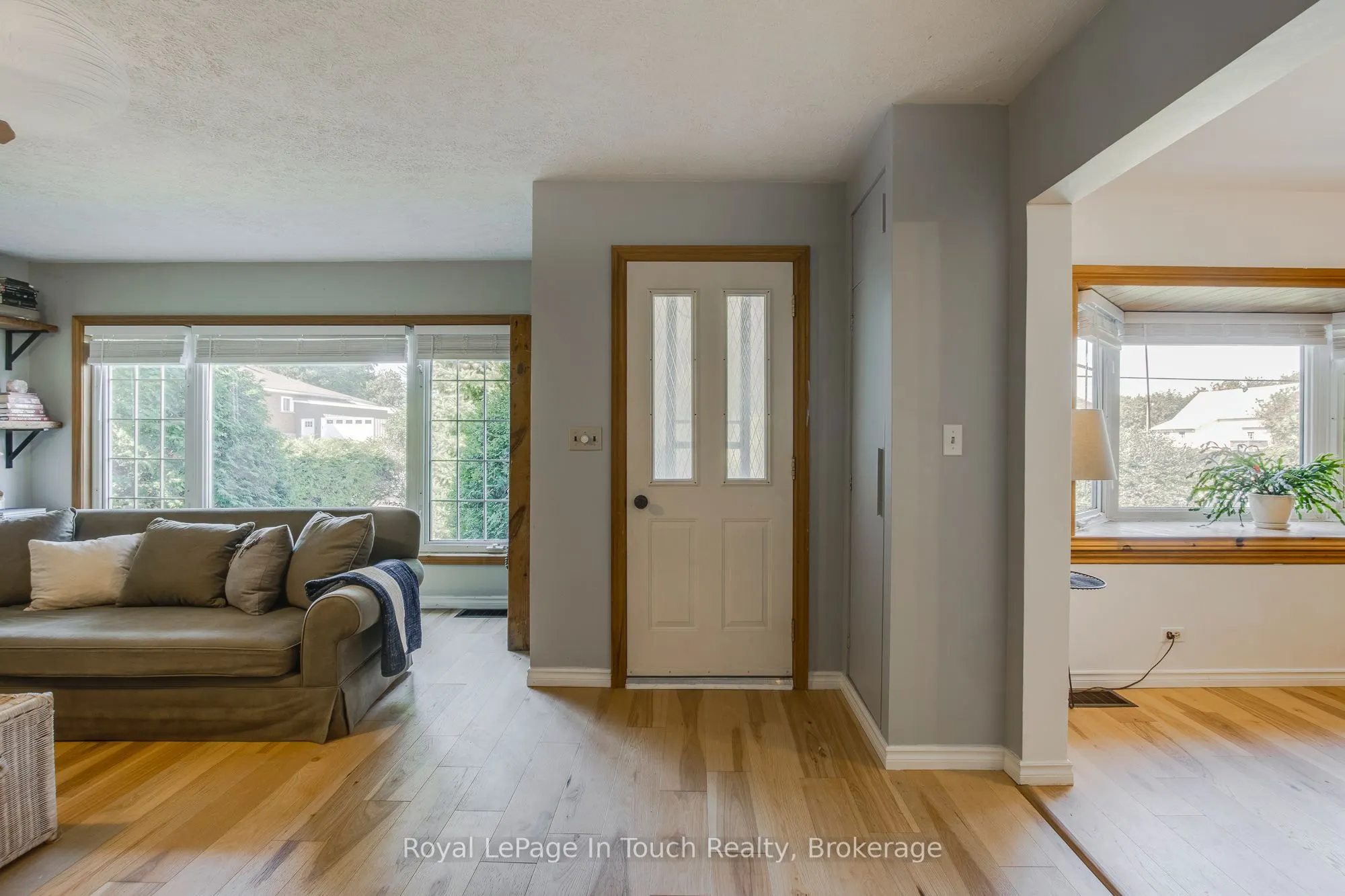 317 Lafontaine Road W