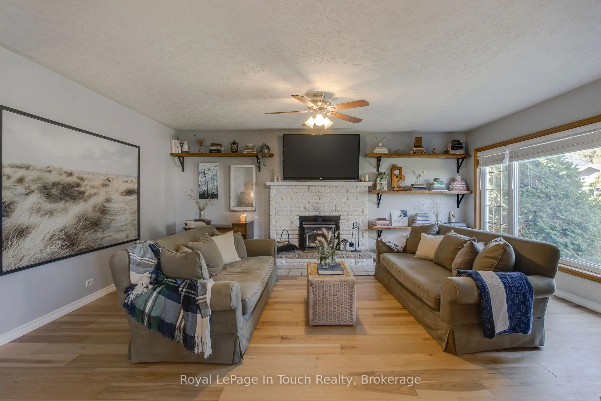 317 Lafontaine Road W