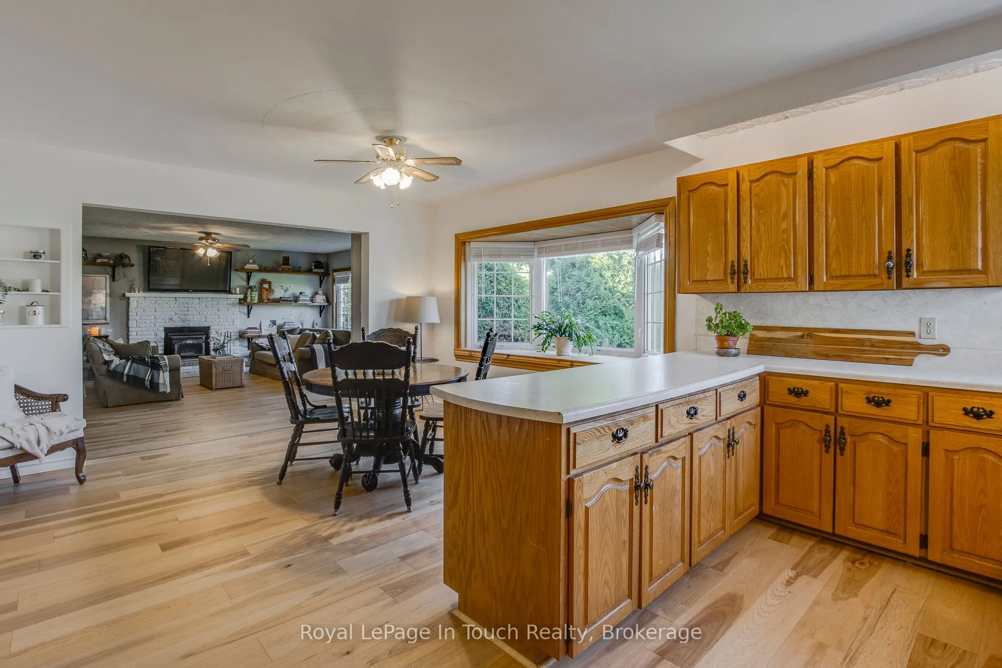 317 Lafontaine Road W