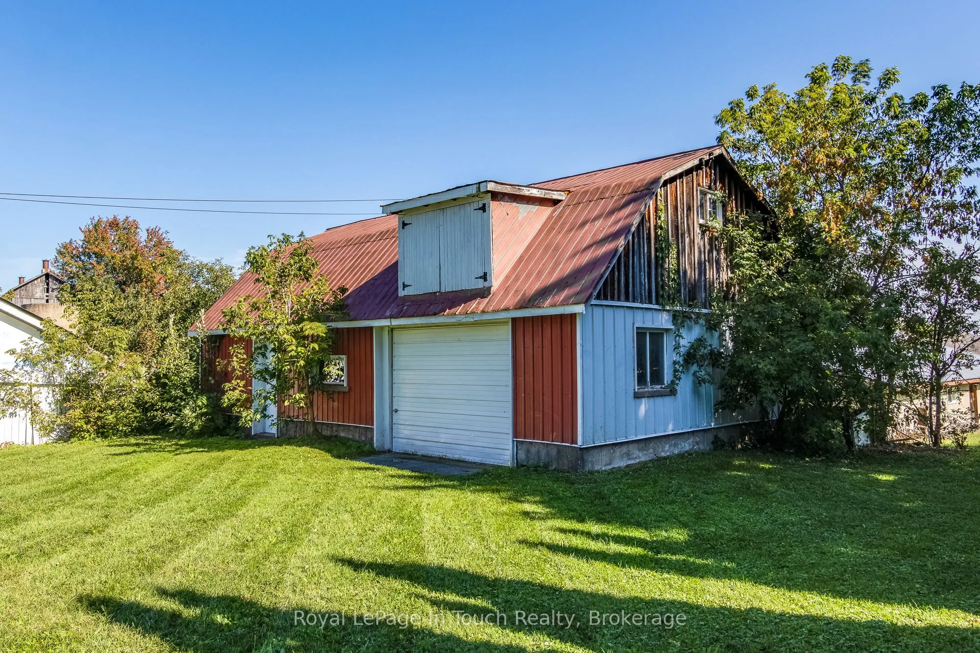 317 Lafontaine Road W