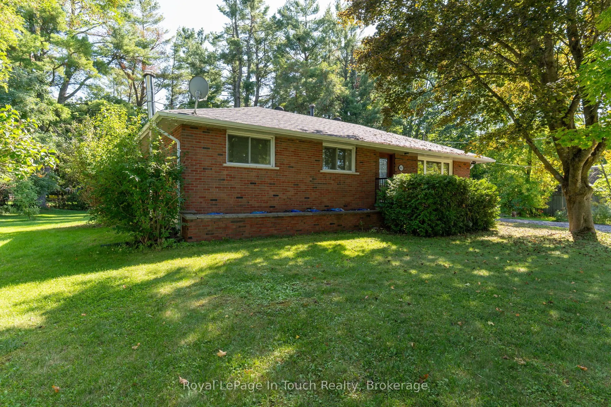 3957 Horseshoe Valley Road W