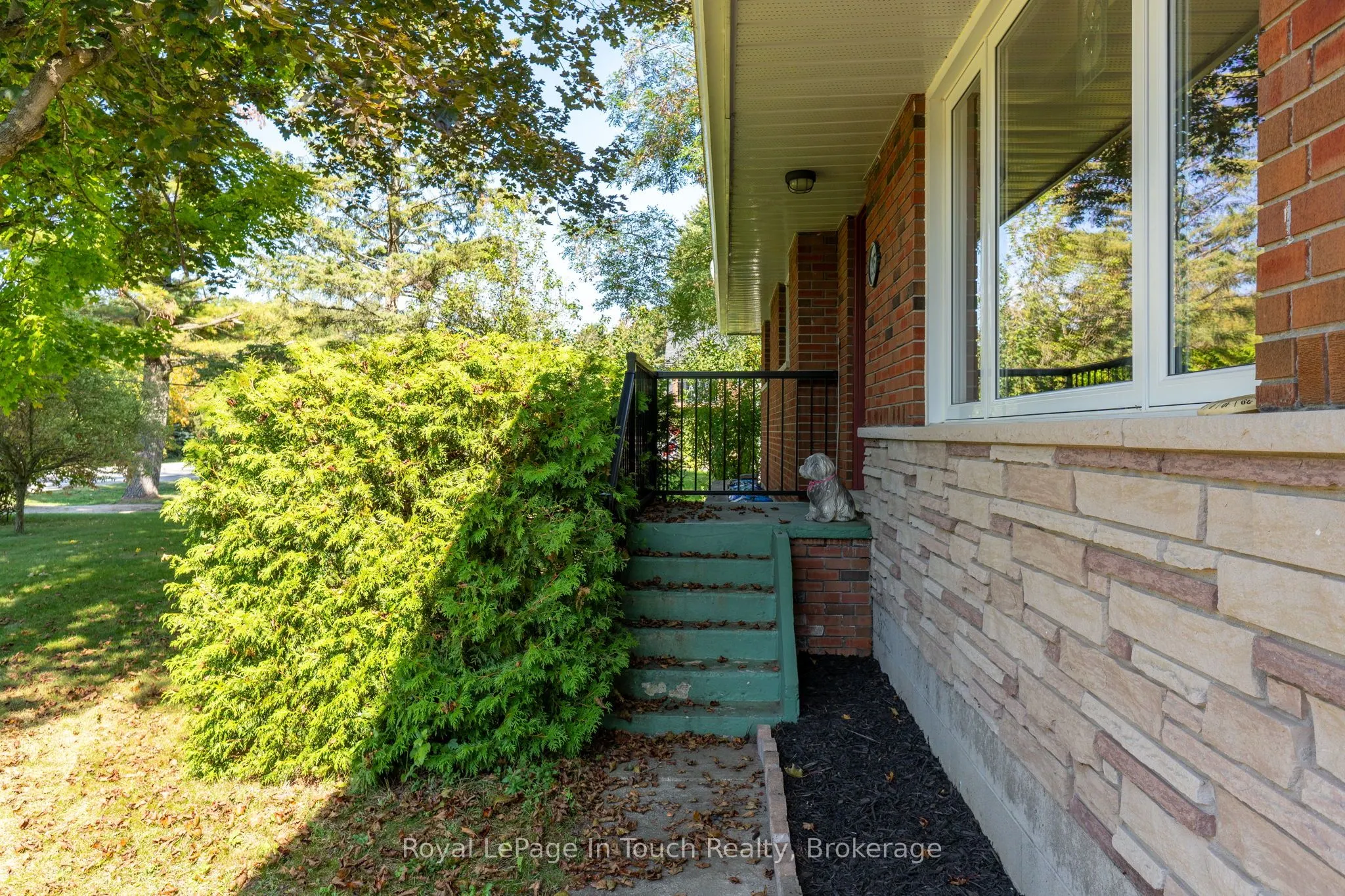 3957 Horseshoe Valley Road W