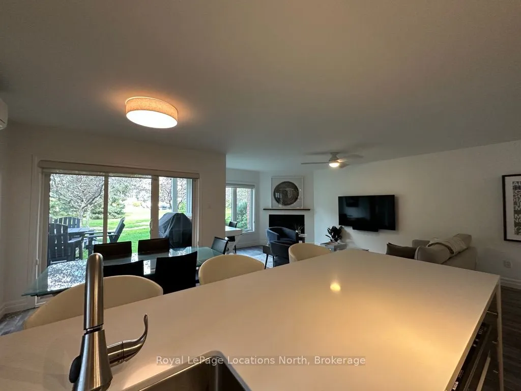 4 RAMBLINGS Way, #14