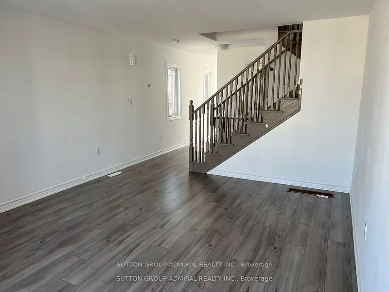 12 PUMPKIN CORNER Crescent