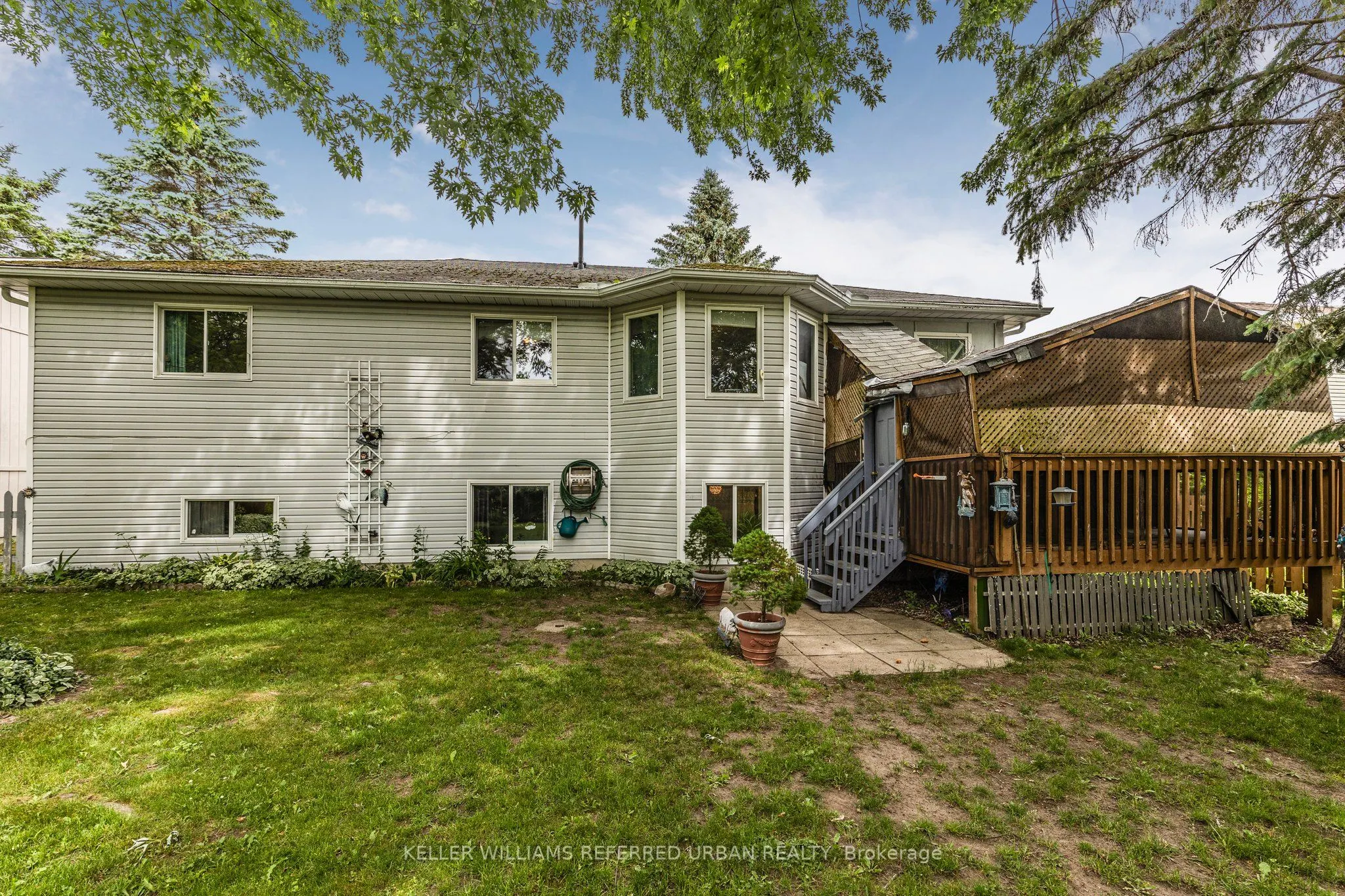 31 John Dillingno Street