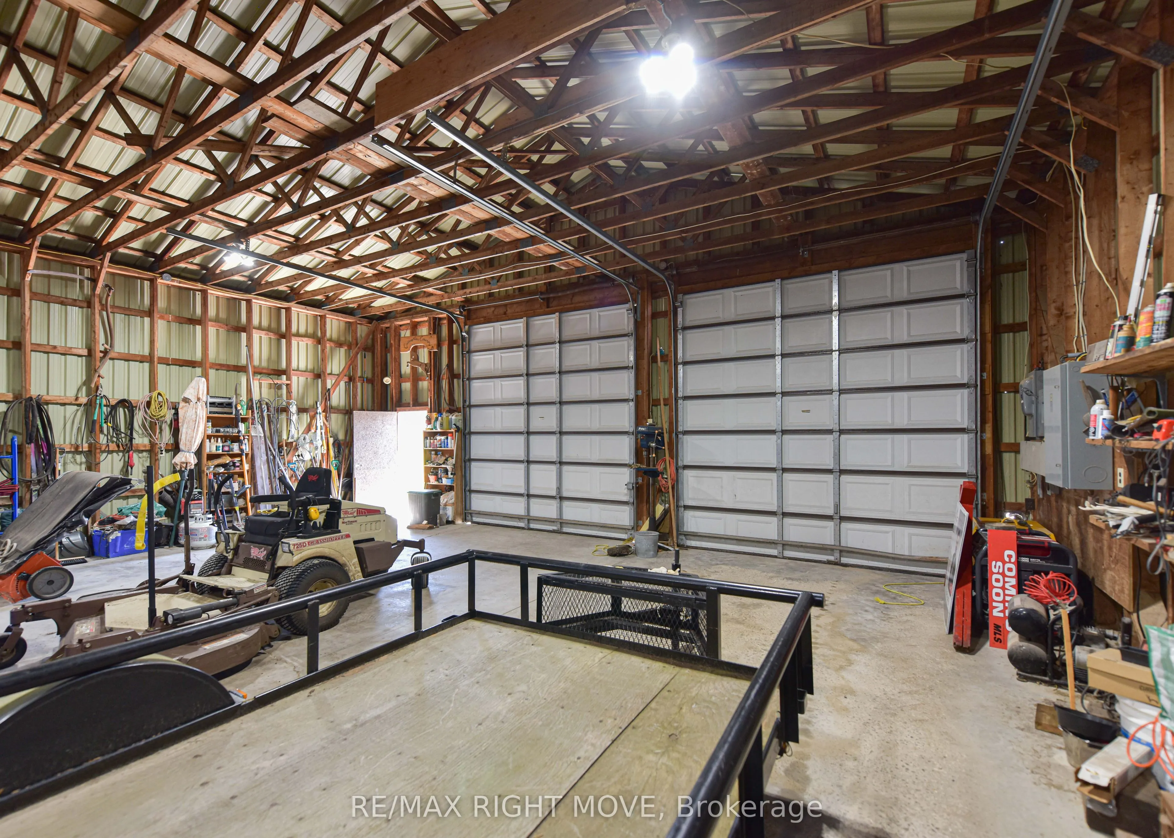 2723 Monck Road