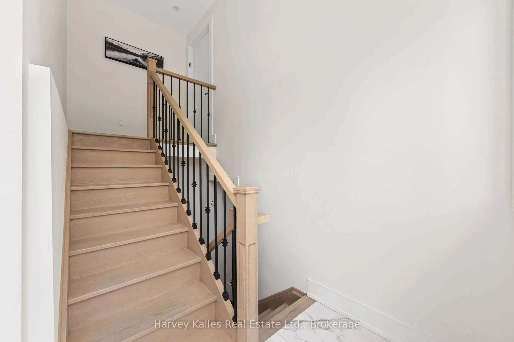 297 Seventh Street, #Unit B