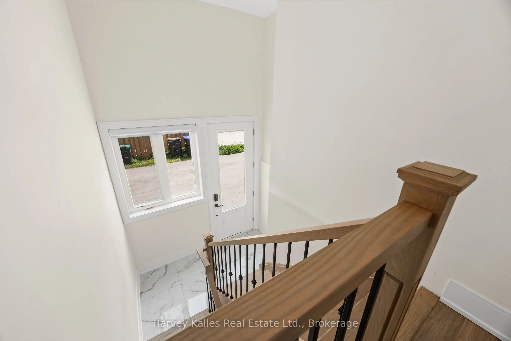 297 Seventh Street, #Unit B