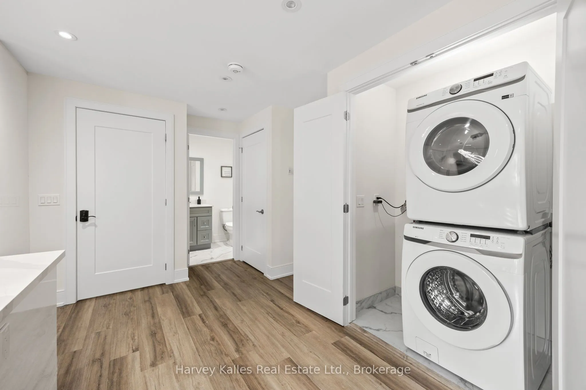 297 Seventh Street, #Unit B