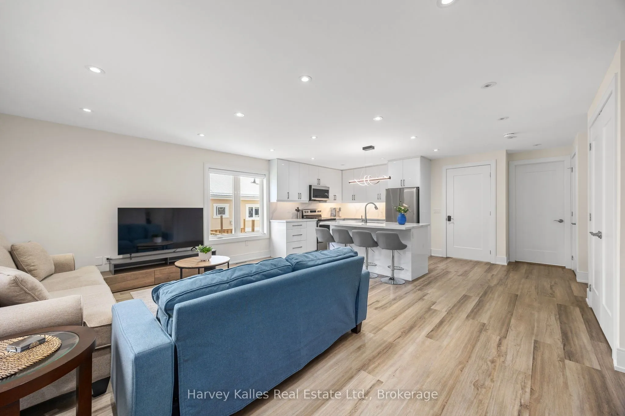 297 Seventh Street, #Unit B