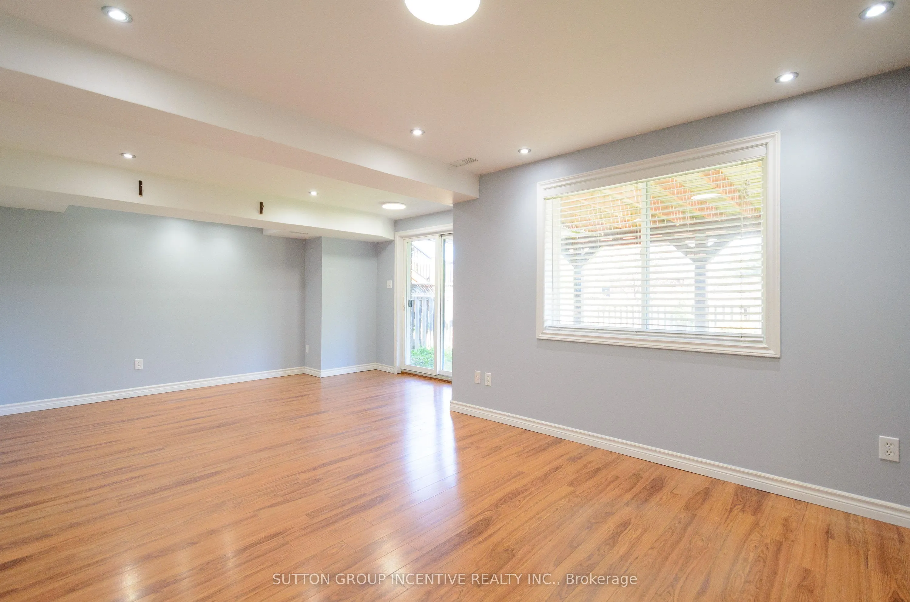 5 BROWN WOOD Drive