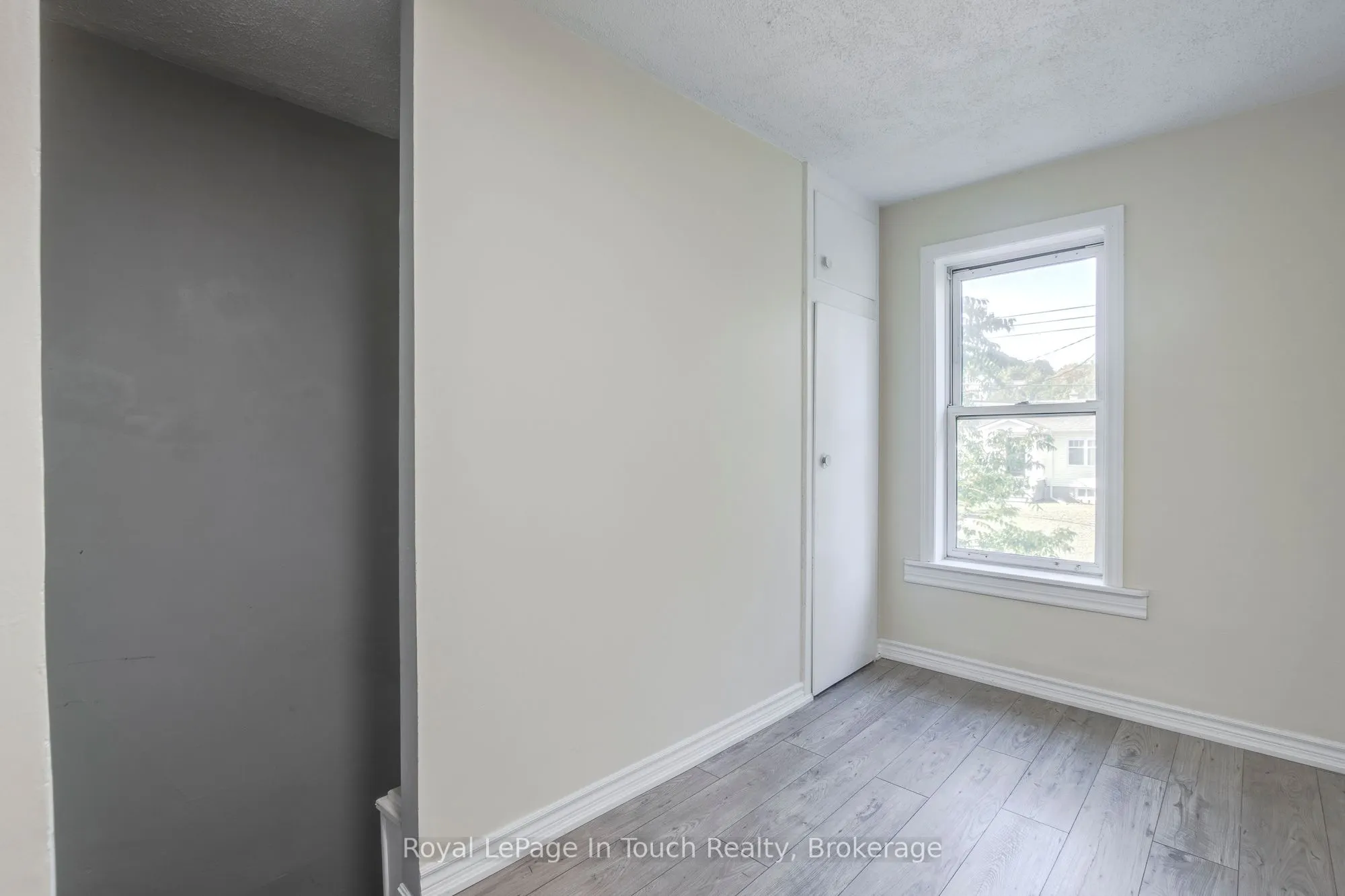 63 Fifth Street E