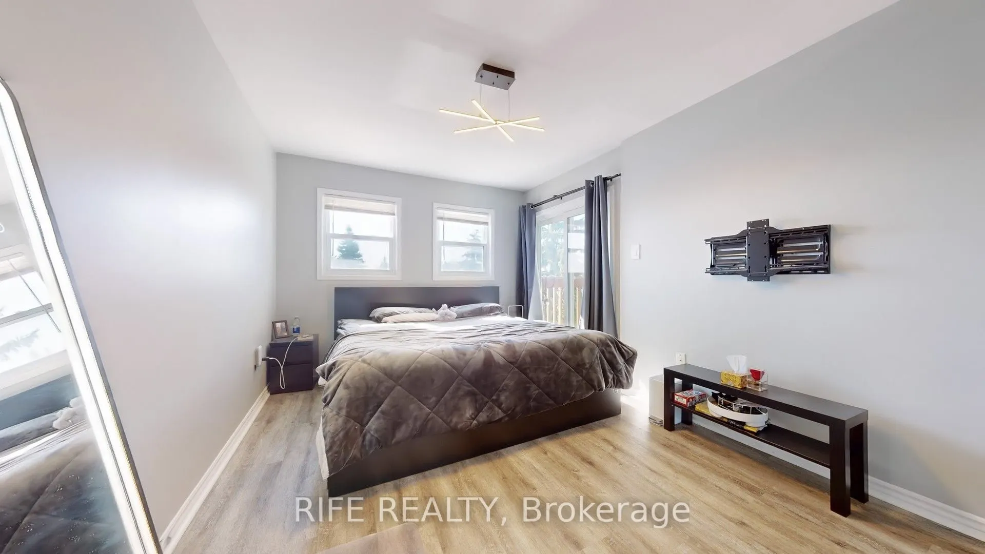 120 D'ambrosio Drive, #34