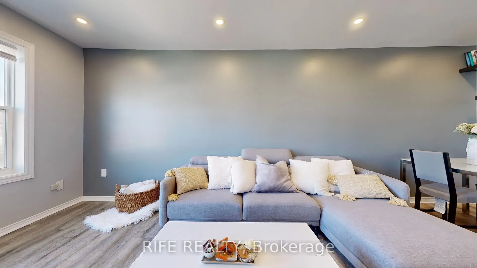 120 D'ambrosio Drive, #34