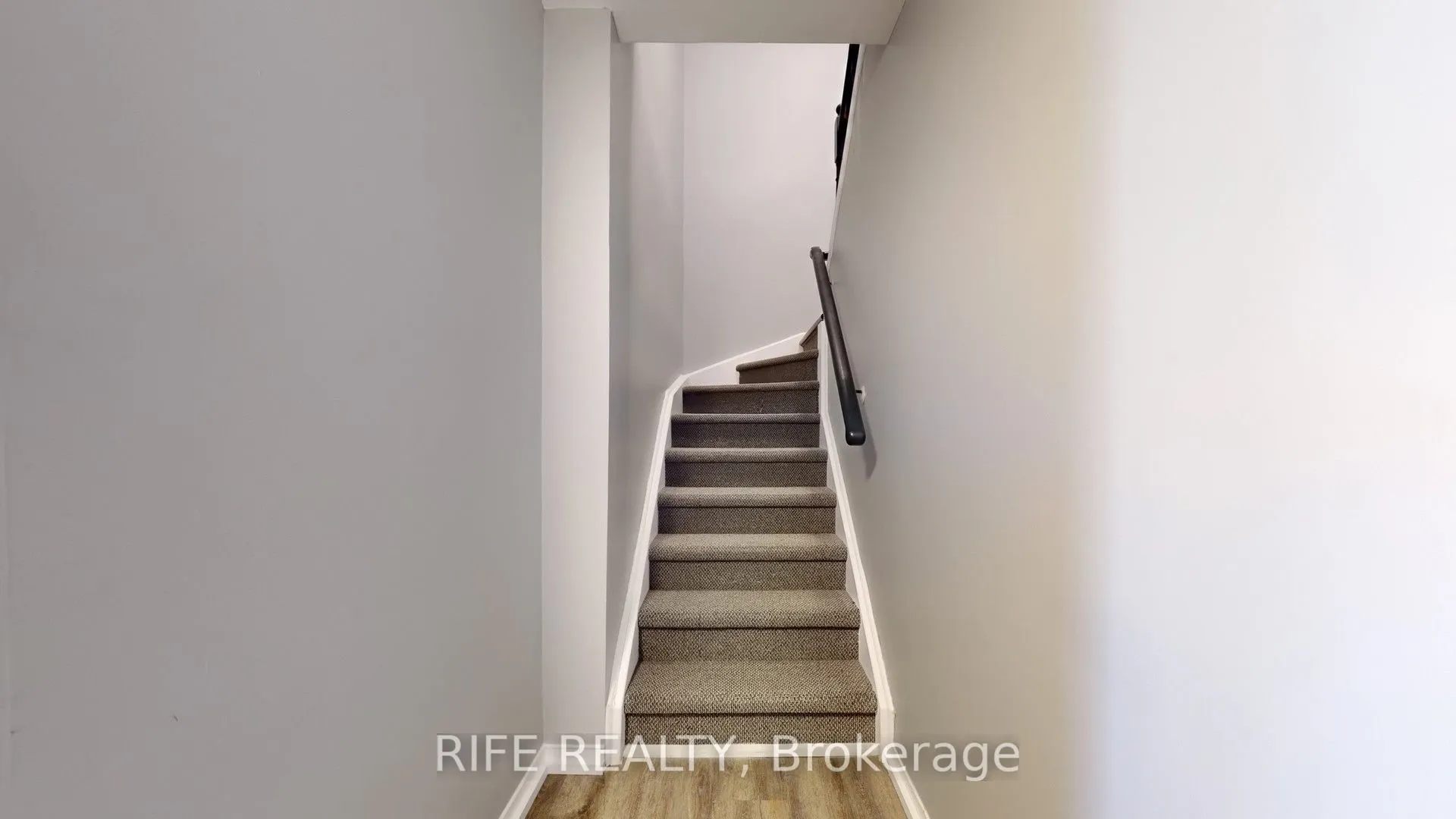 120 D'ambrosio Drive, #34