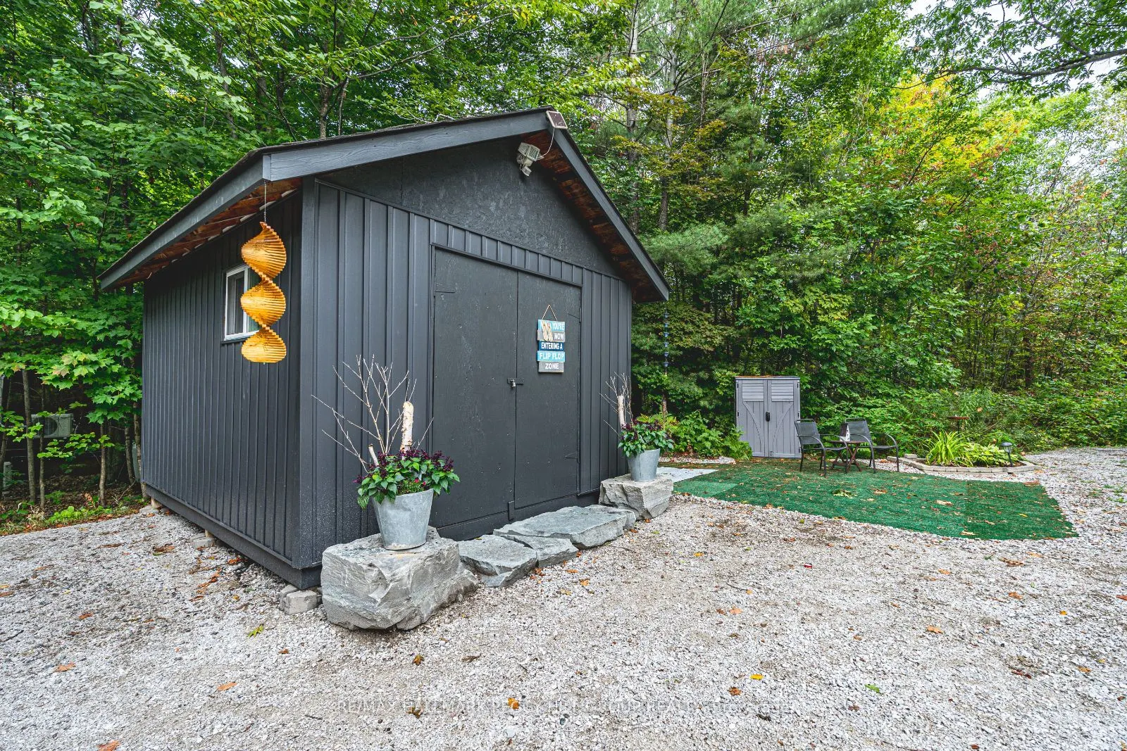7498 Island Crescent