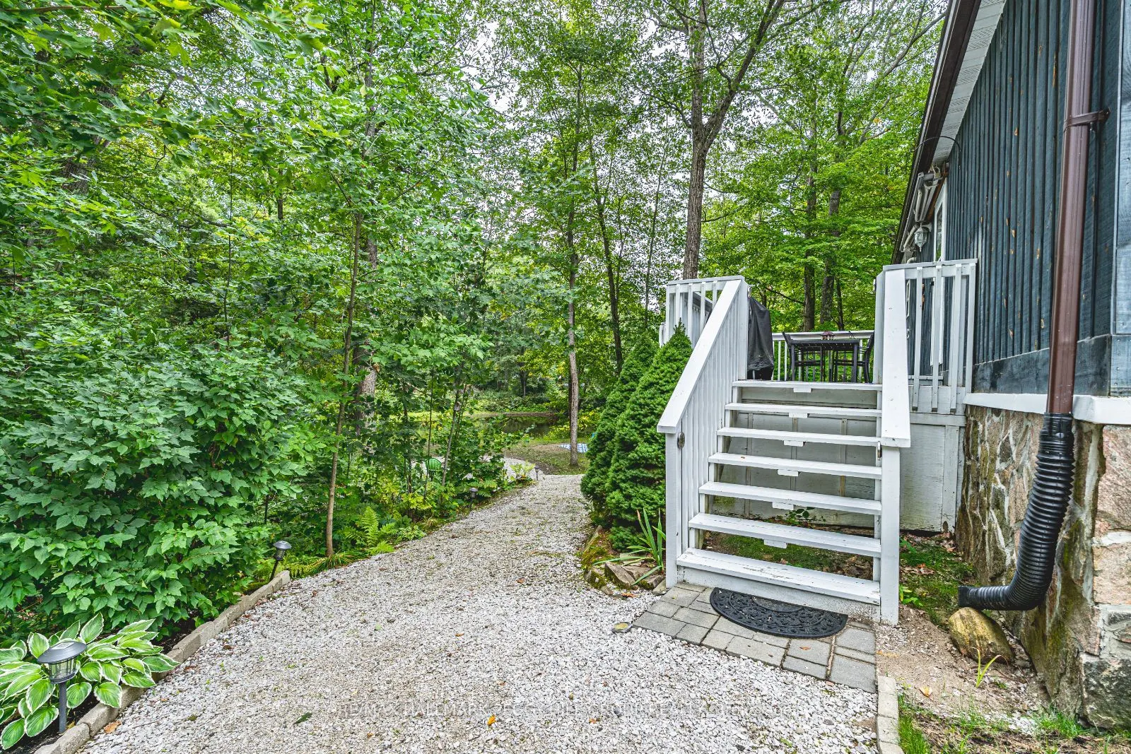 7498 Island Crescent