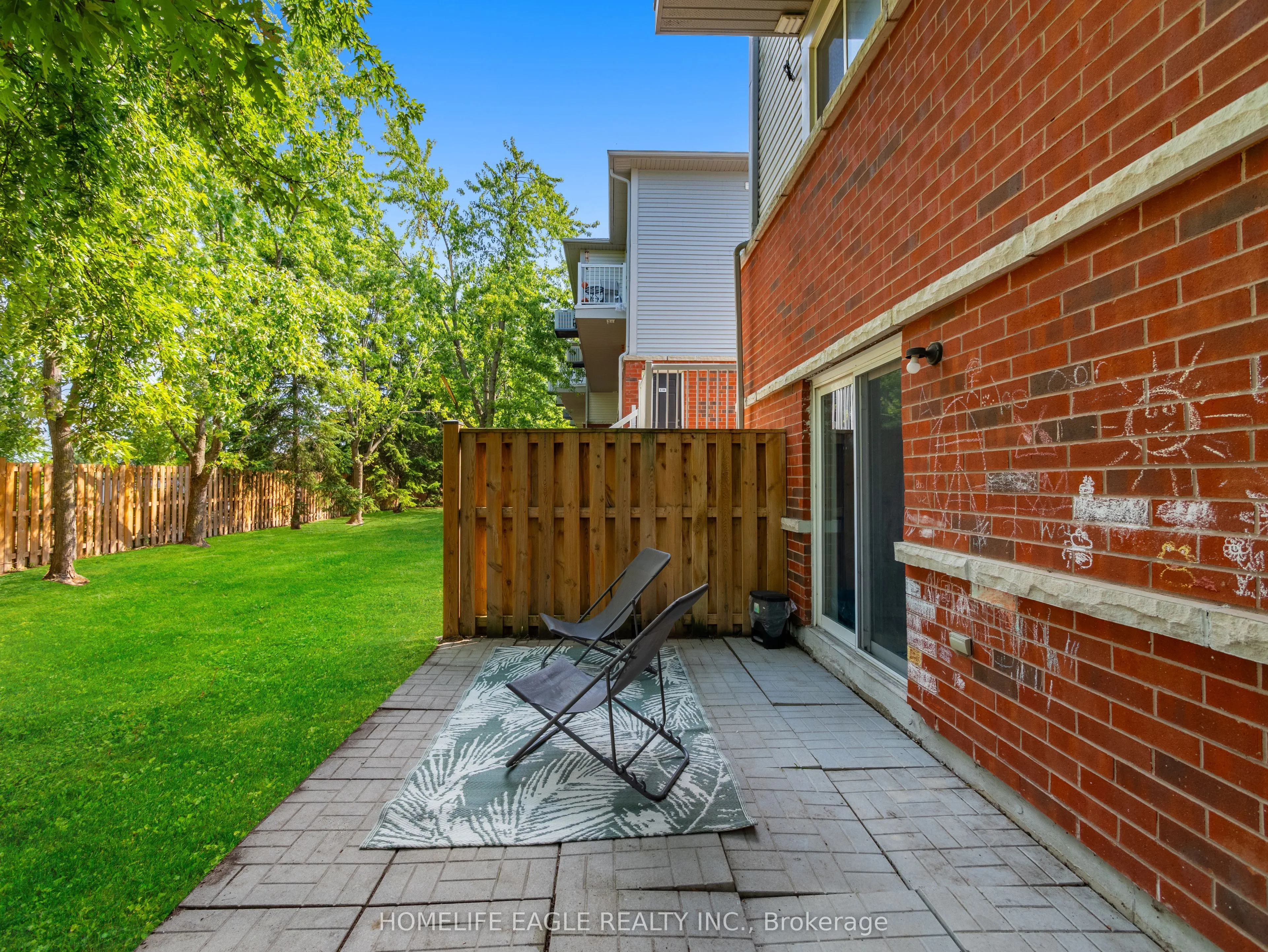 235 Ferndale Drive S, #13