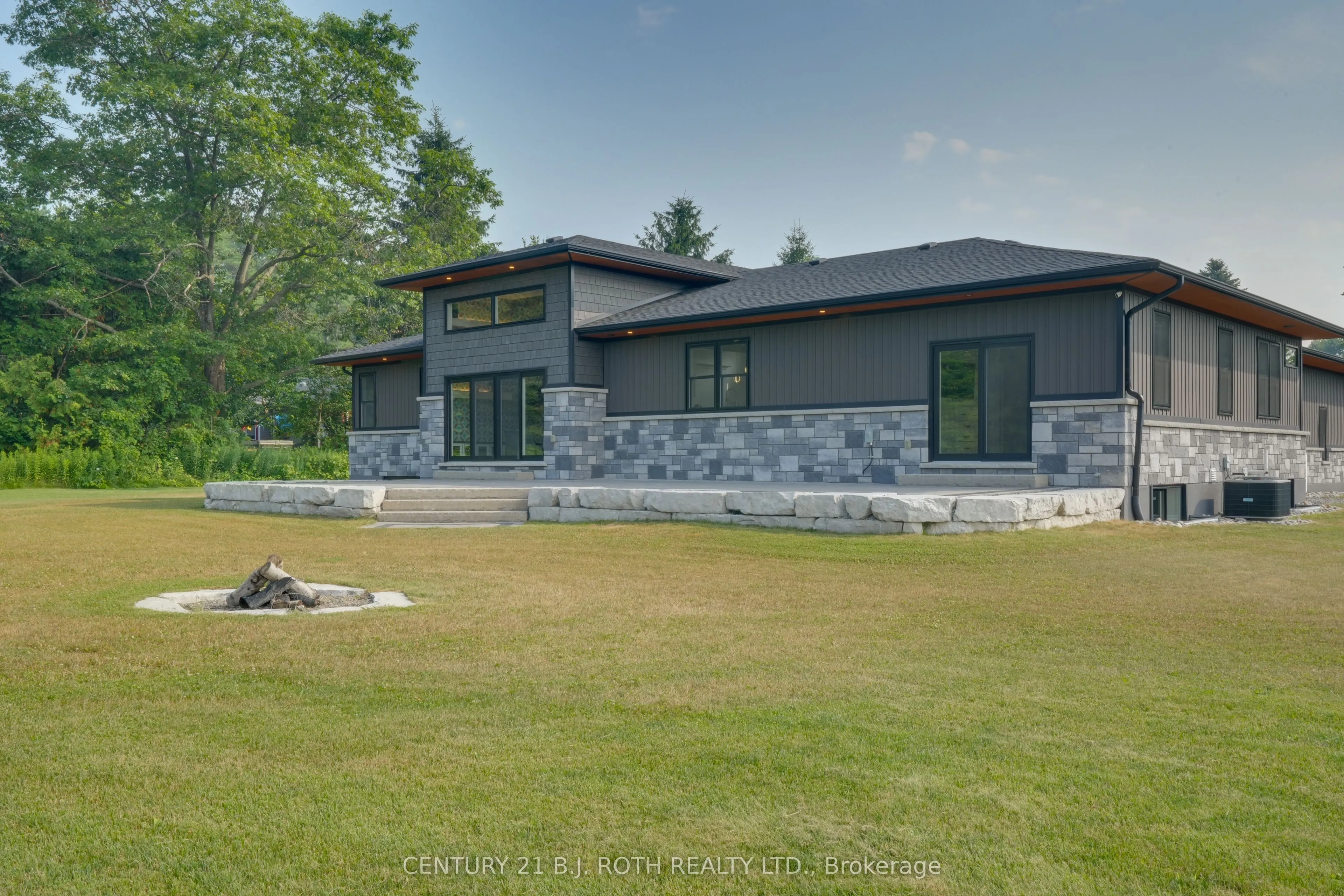 3510 BRENNAN Line W