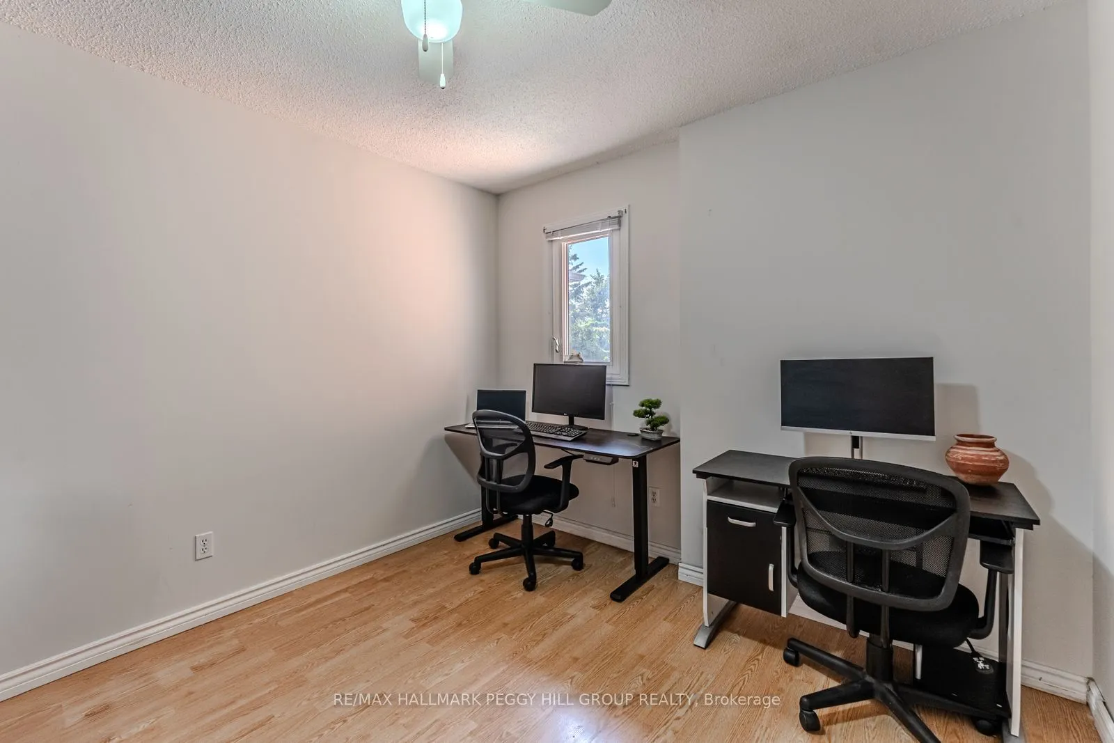 508 Essa Road, #52