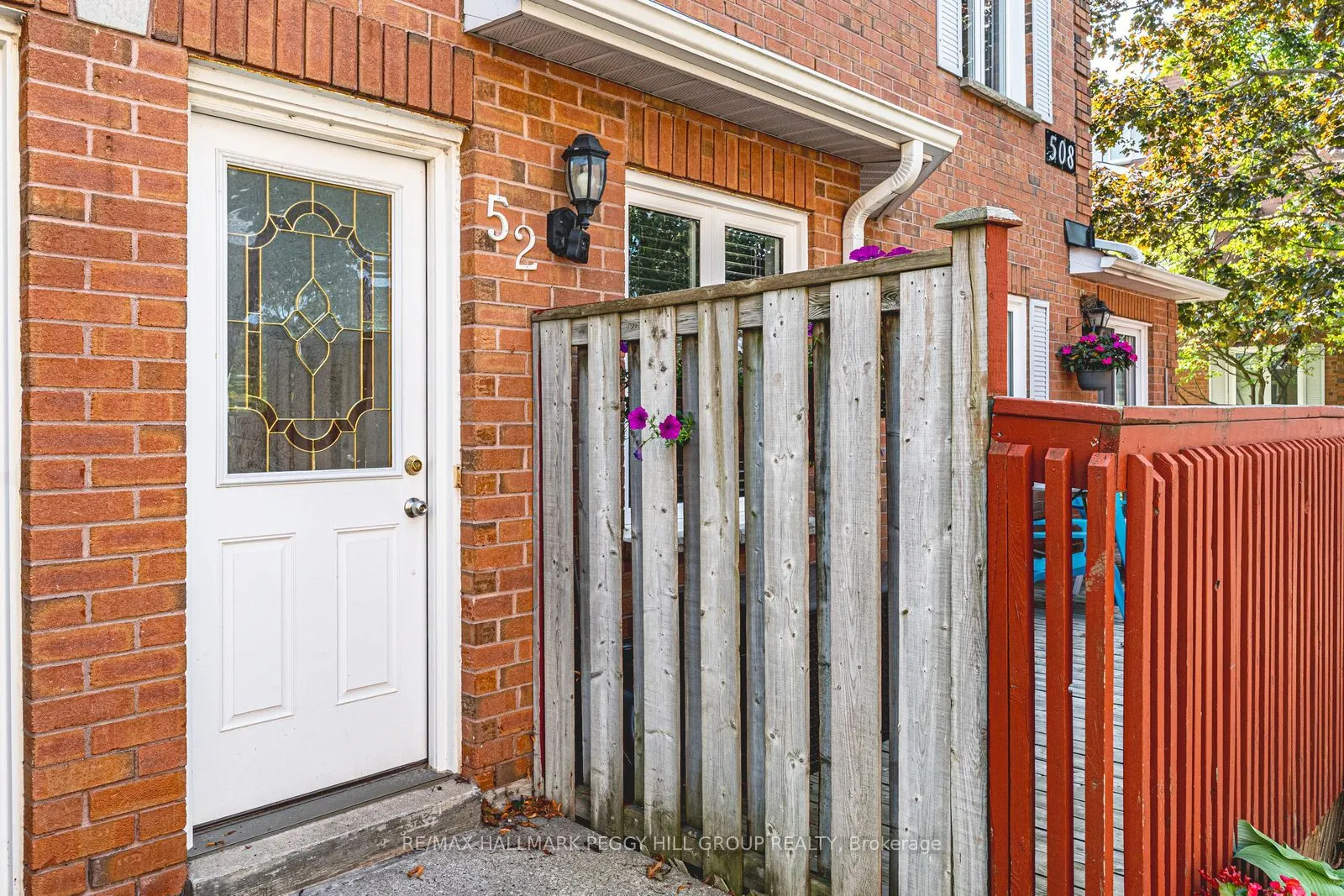 508 Essa Road, #52