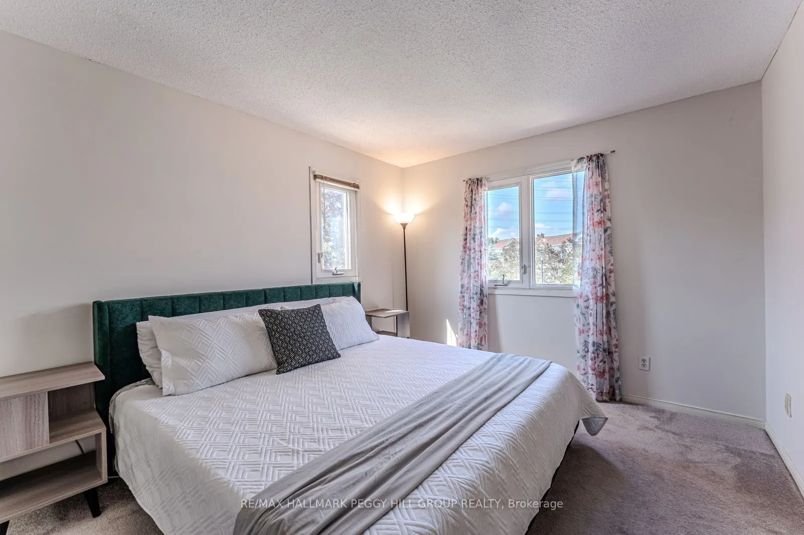 508 Essa Road, #52